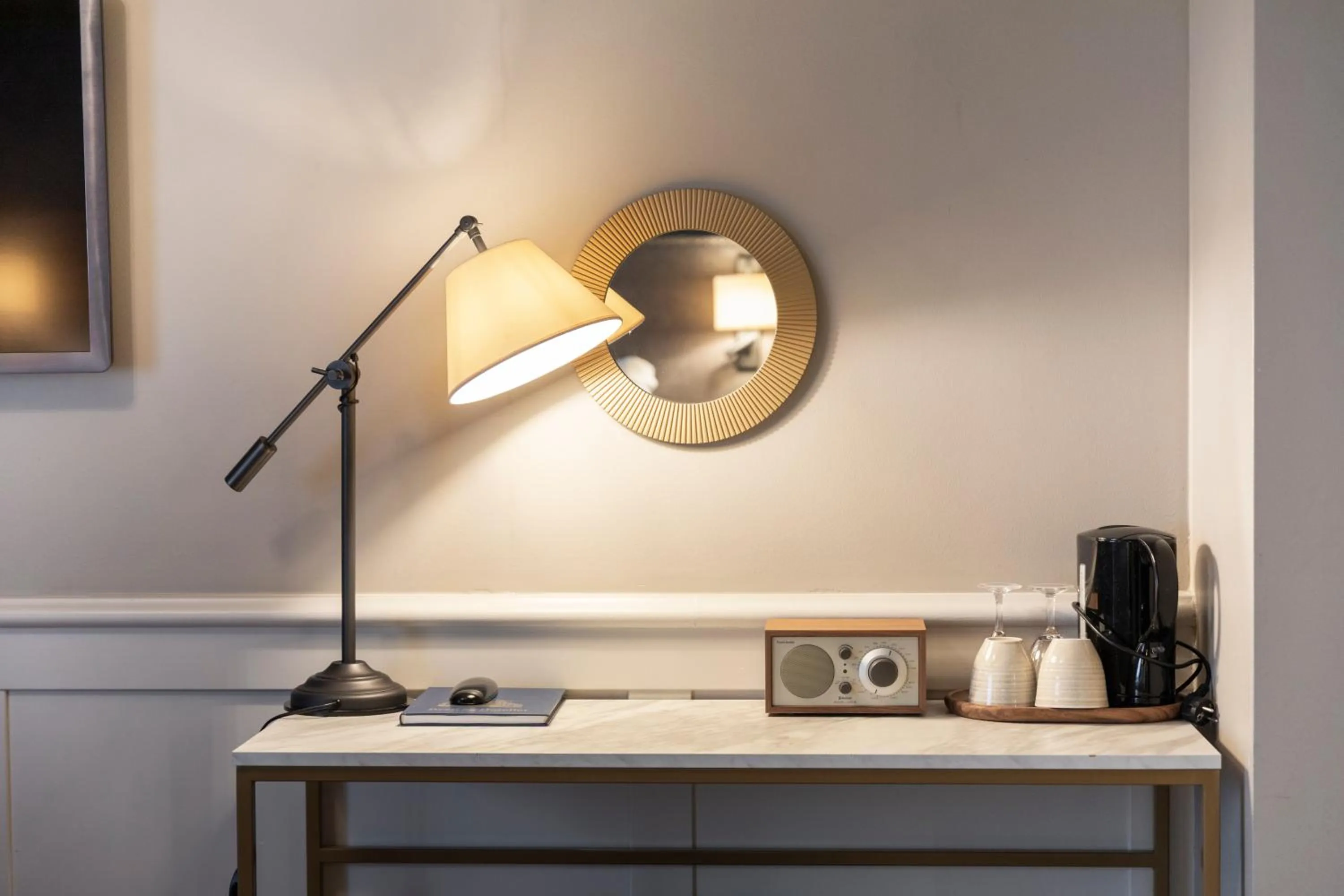 TV and multimedia in Home Hotel Grand Bodø