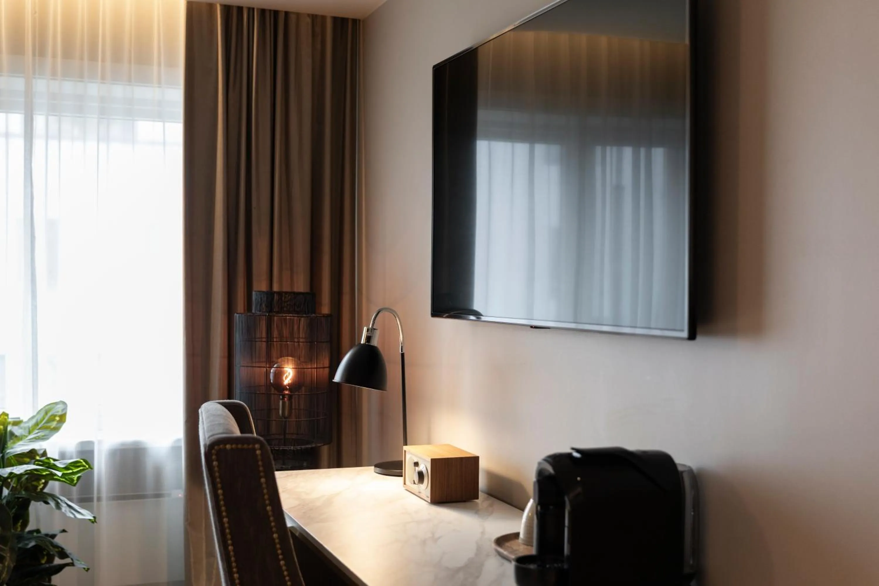 TV and multimedia in Home Hotel Grand Bodø