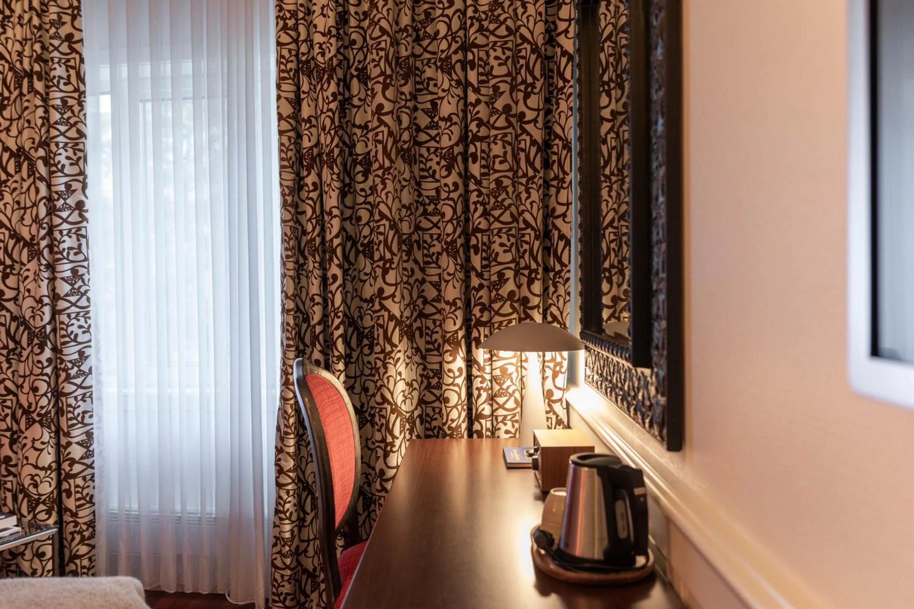 Coffee/tea facilities in Home Hotel Grand Bodø