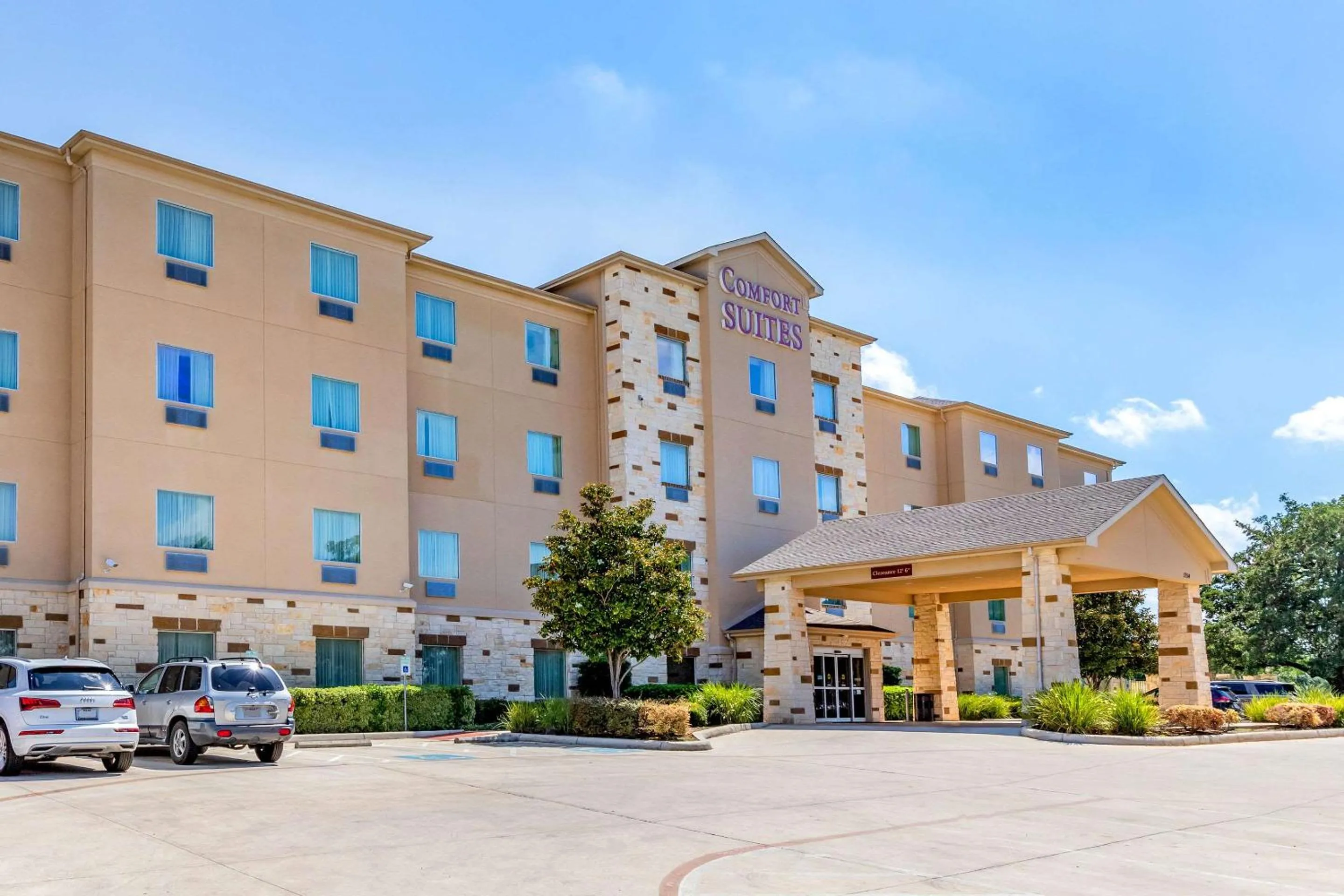 Property building in Comfort Suites San Antonio North - Stone Oak