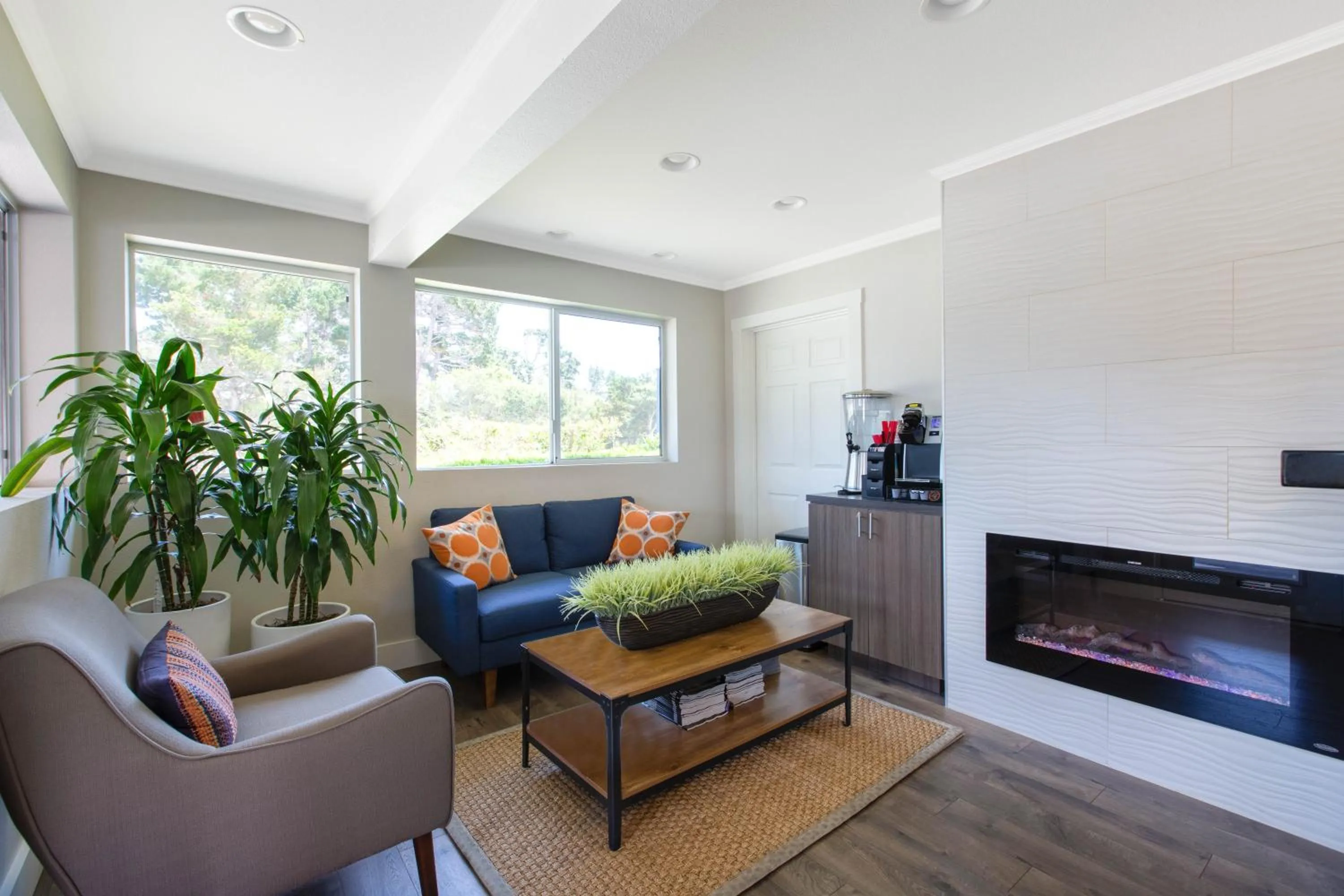 Lobby or reception in Days Inn by Wyndham Monterey-Fisherman's Wharf Aquarium