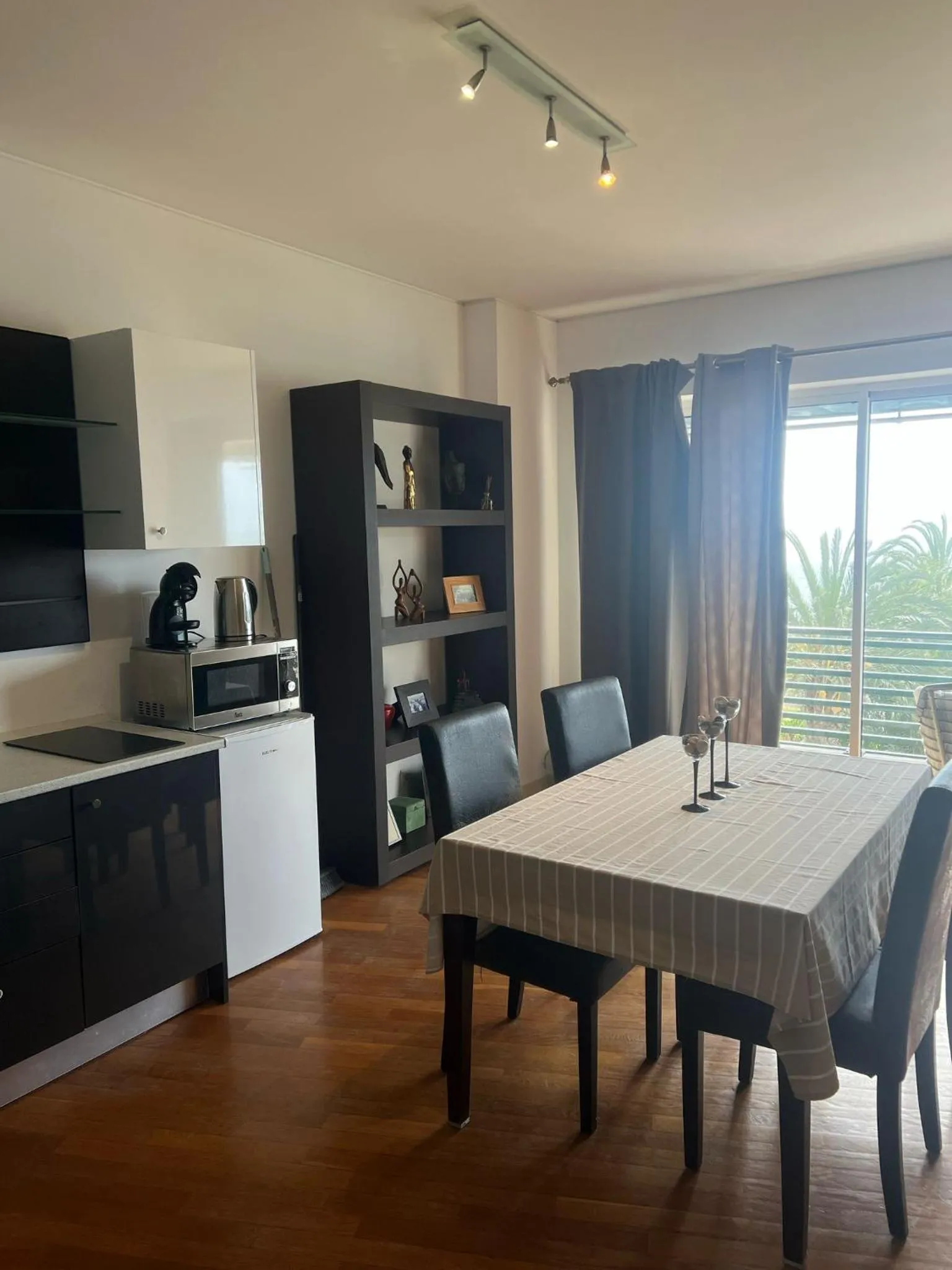 Kitchen or kitchenette in Rocha Mar 3M