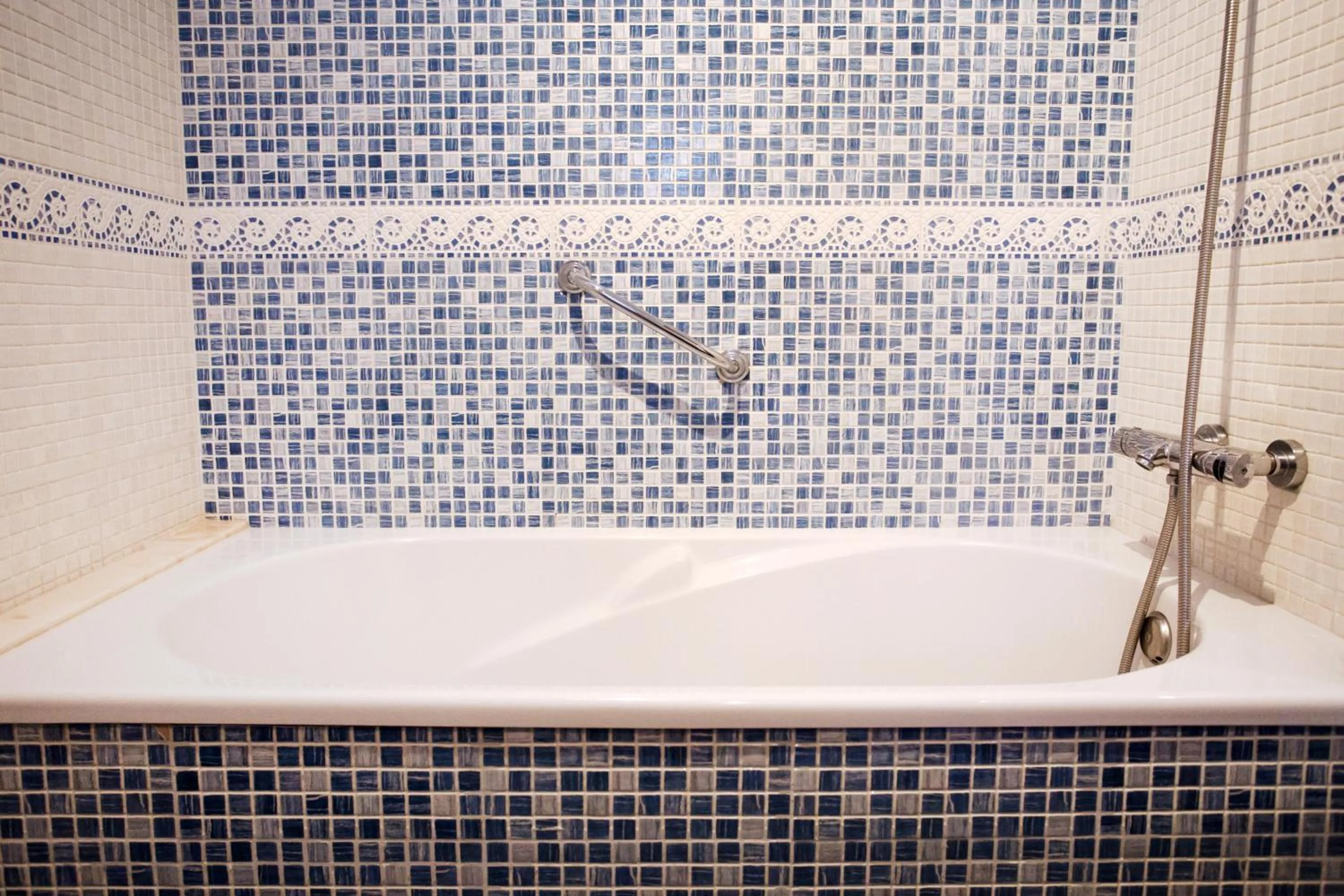 Bathroom in Hotel Valencia