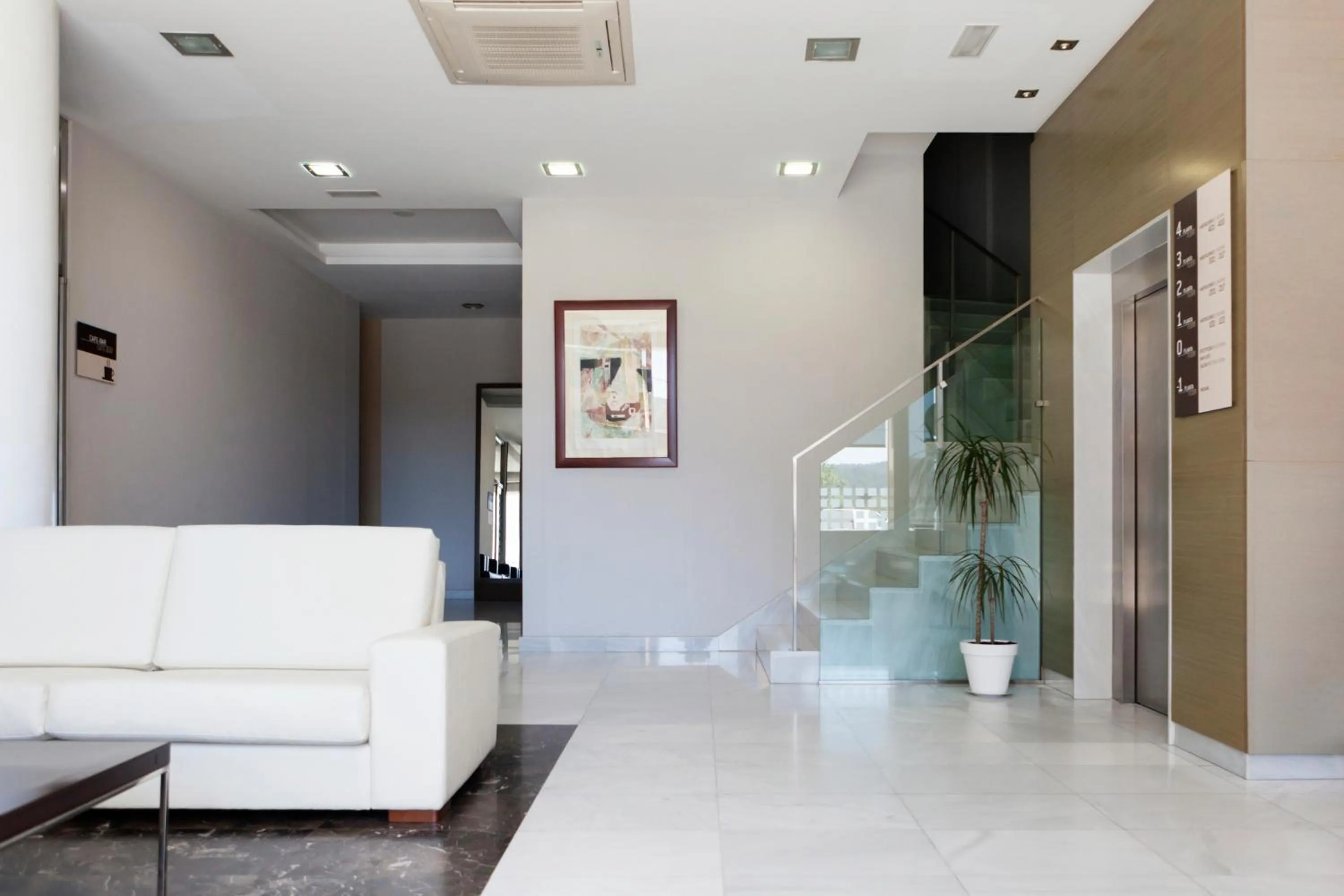 Lobby or reception in Hotel Valencia