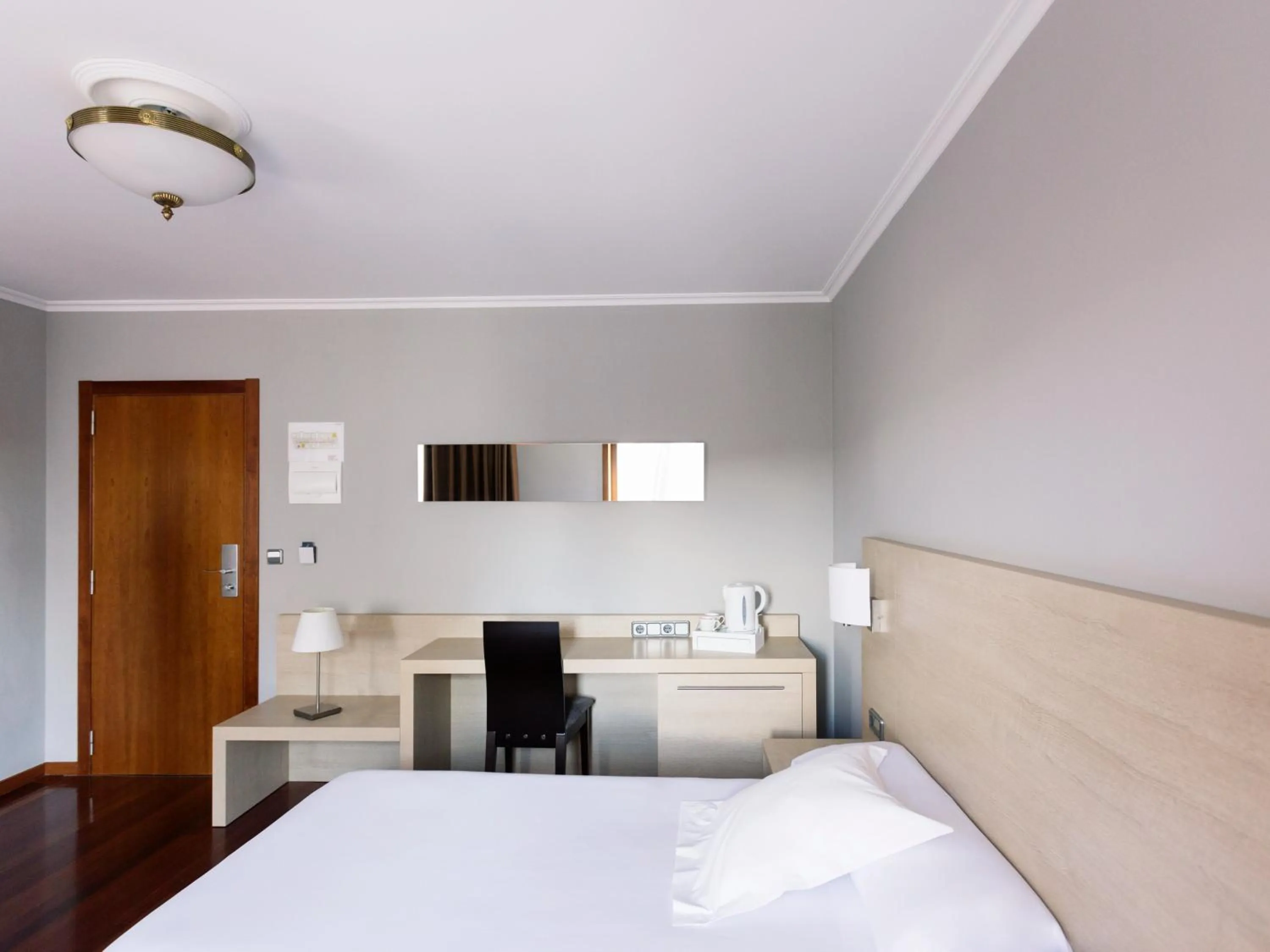 Photo of the whole room, Bed in Hotel Valencia