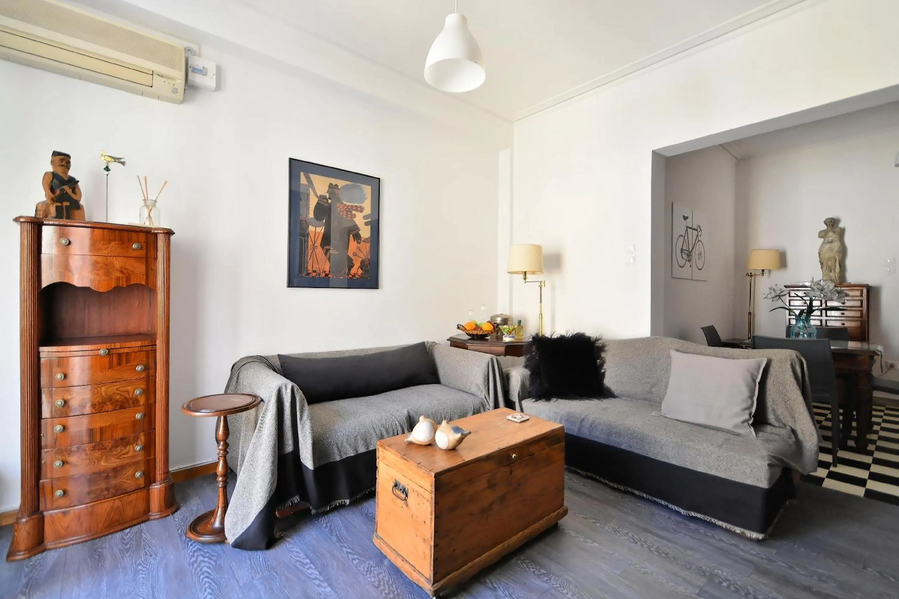 Living room in Plaka Elegant Apartment