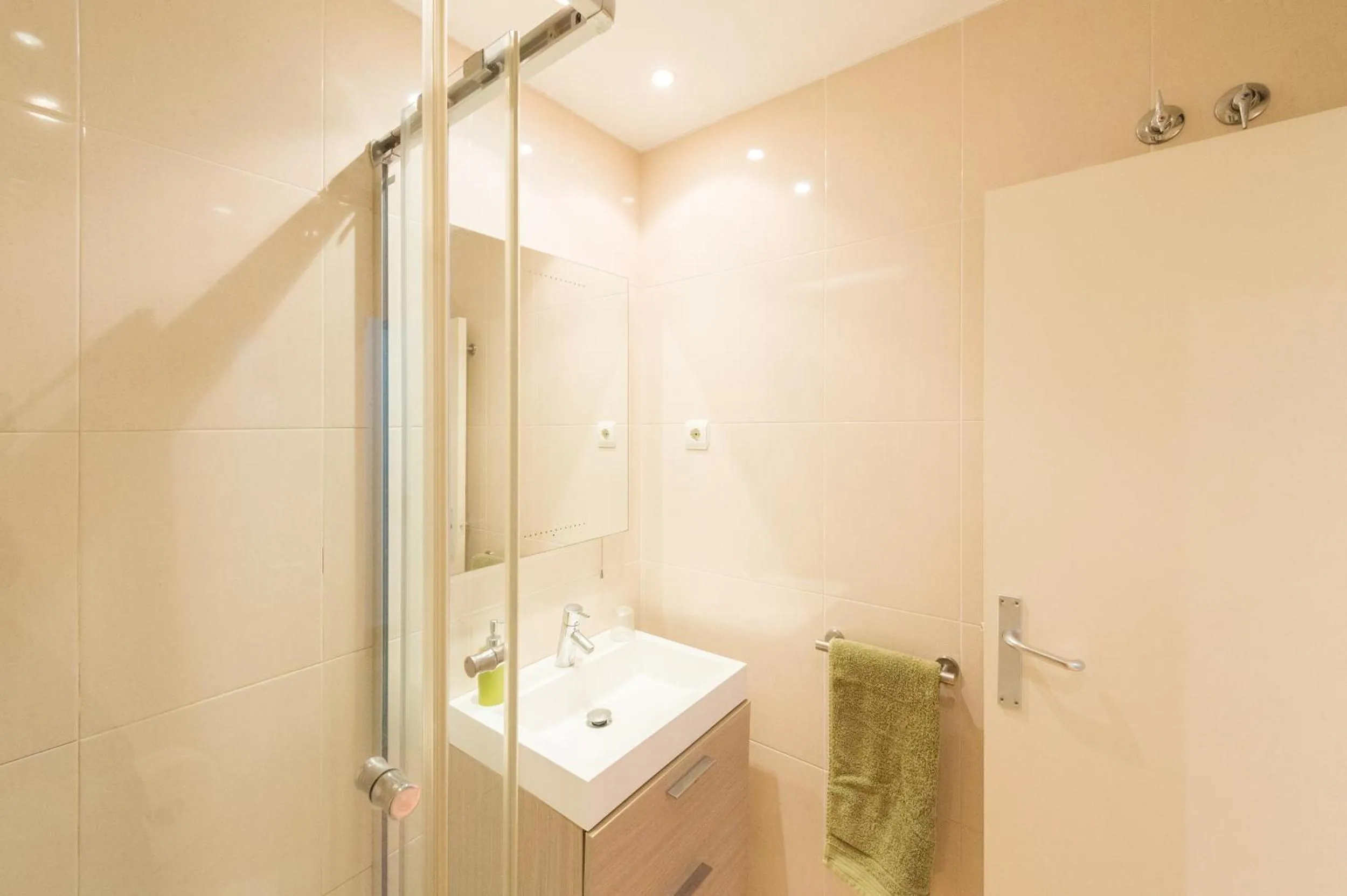 Hostal BESTPRICE Barcelona Stadium
