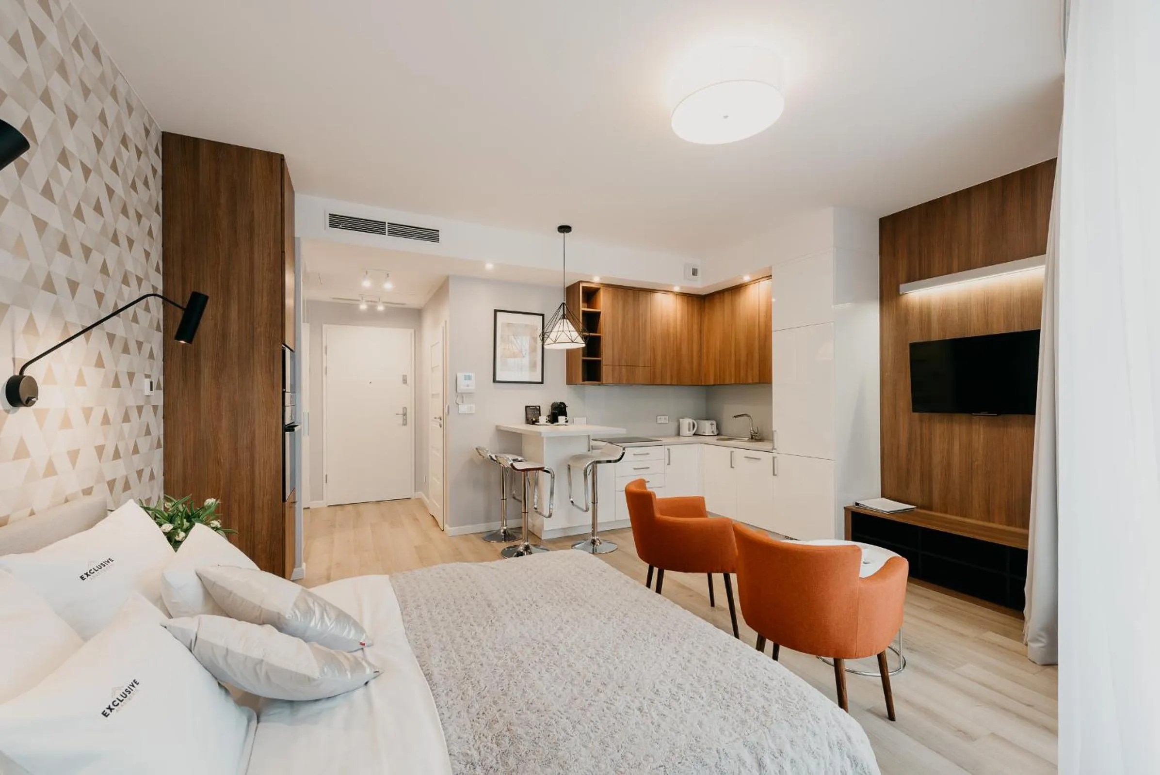 Communal lounge/ TV room in EXCLUSIVE Aparthotel