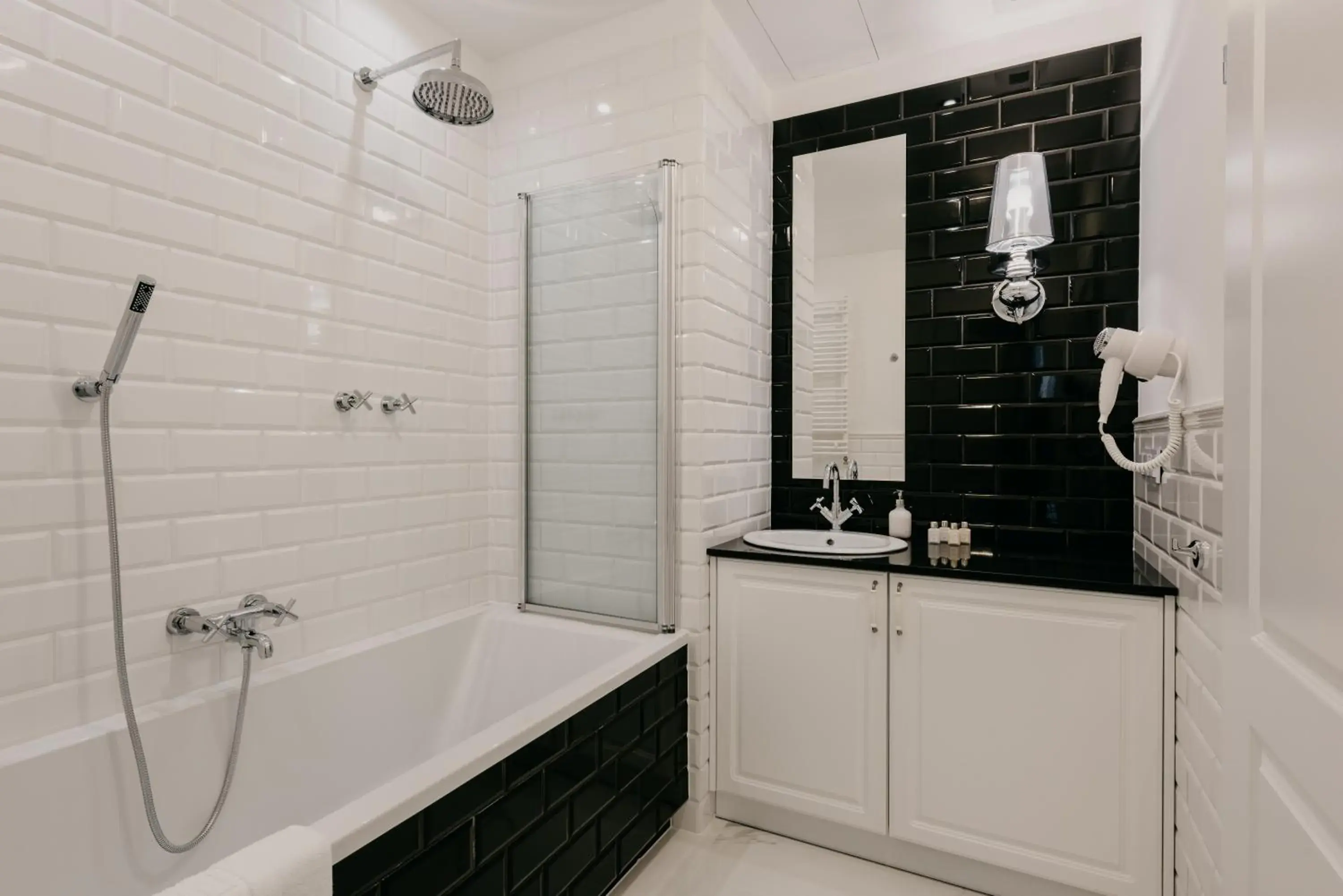 Bath in EXCLUSIVE Aparthotel Bath in EXCLUSIVE Aparthotel