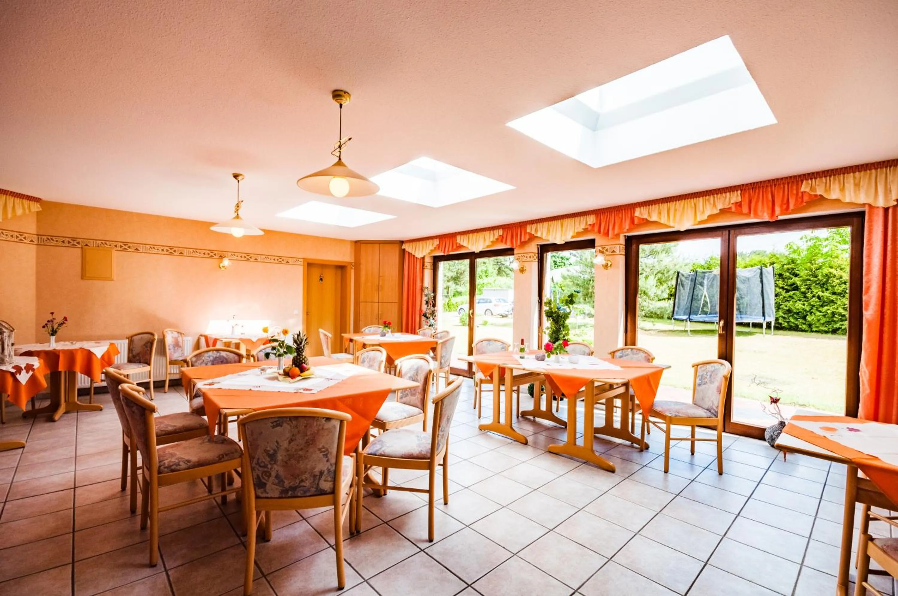 Communal lounge/ TV room in Pension Fischerhaus