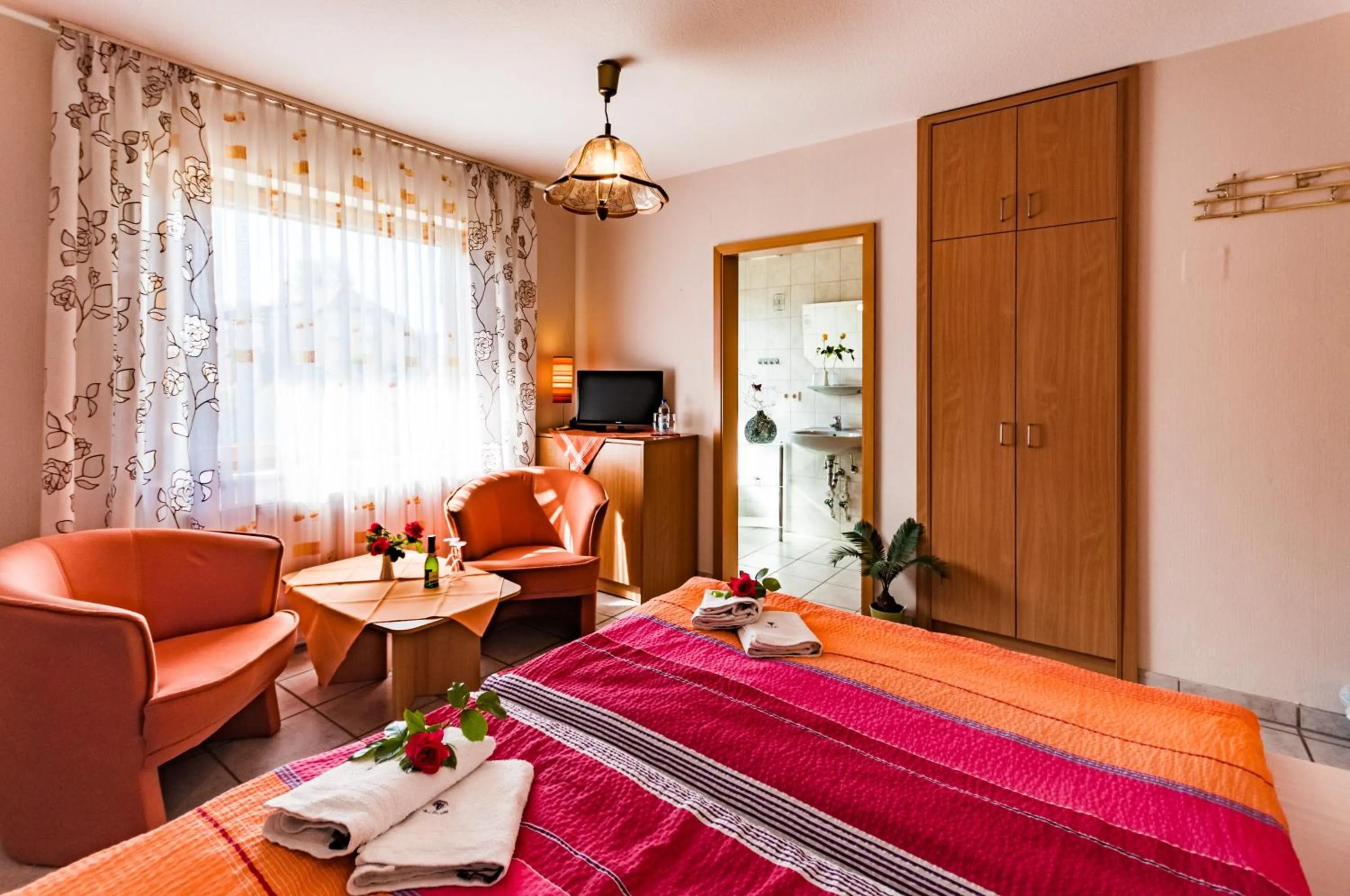 Photo of the whole room, Bed in Pension Fischerhaus