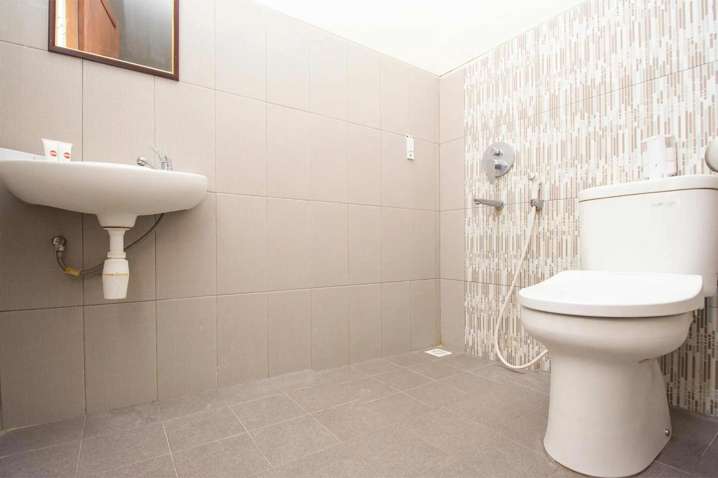 Bathroom in Collection O 1061 Aliya Homestay Bathroom in Collection O 1061 Aliya Homestay