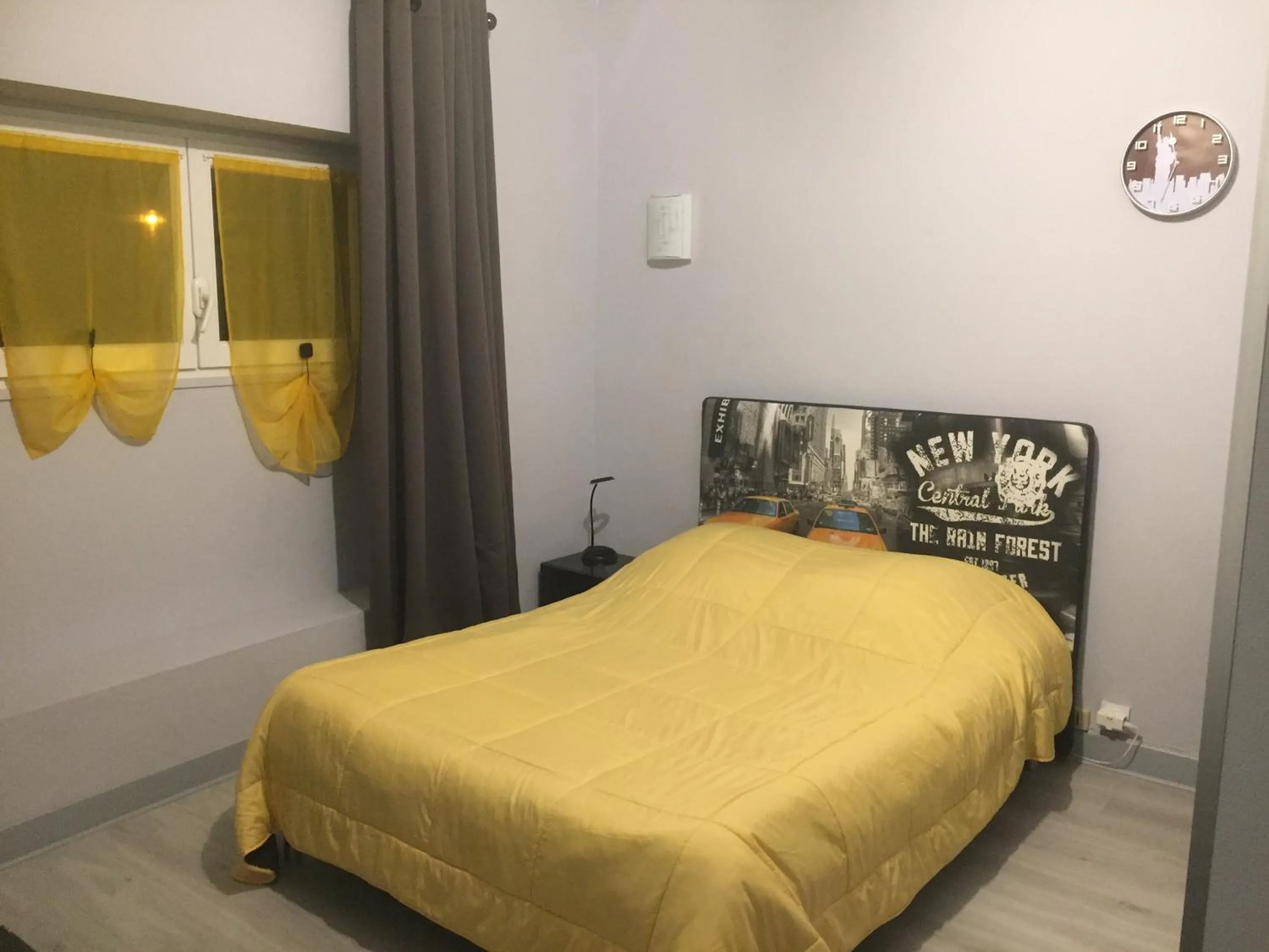 Bedroom, Bed in Hôtel Le Bambi