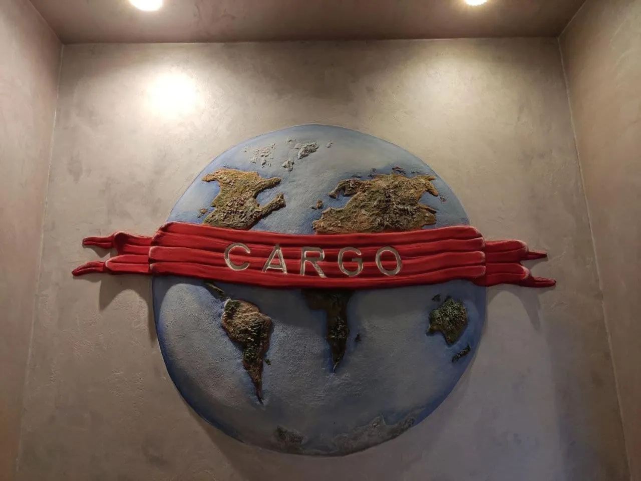 Logo/Certificate/Sign in Hotel Cargo
