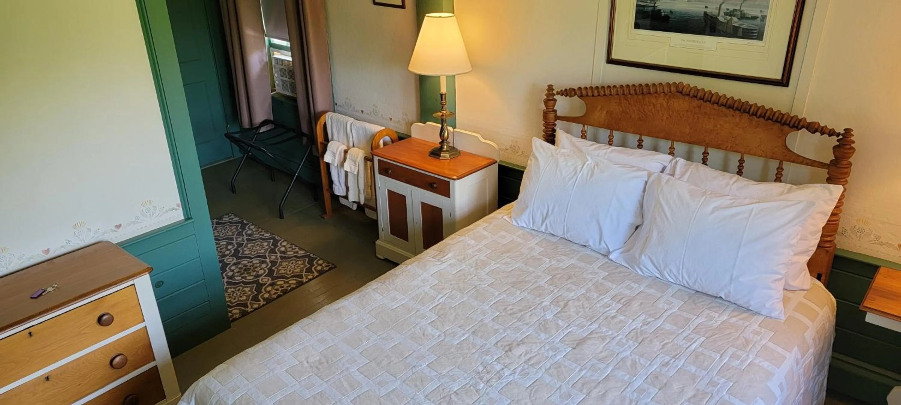 Bedroom, Bed in Hawks House Inn