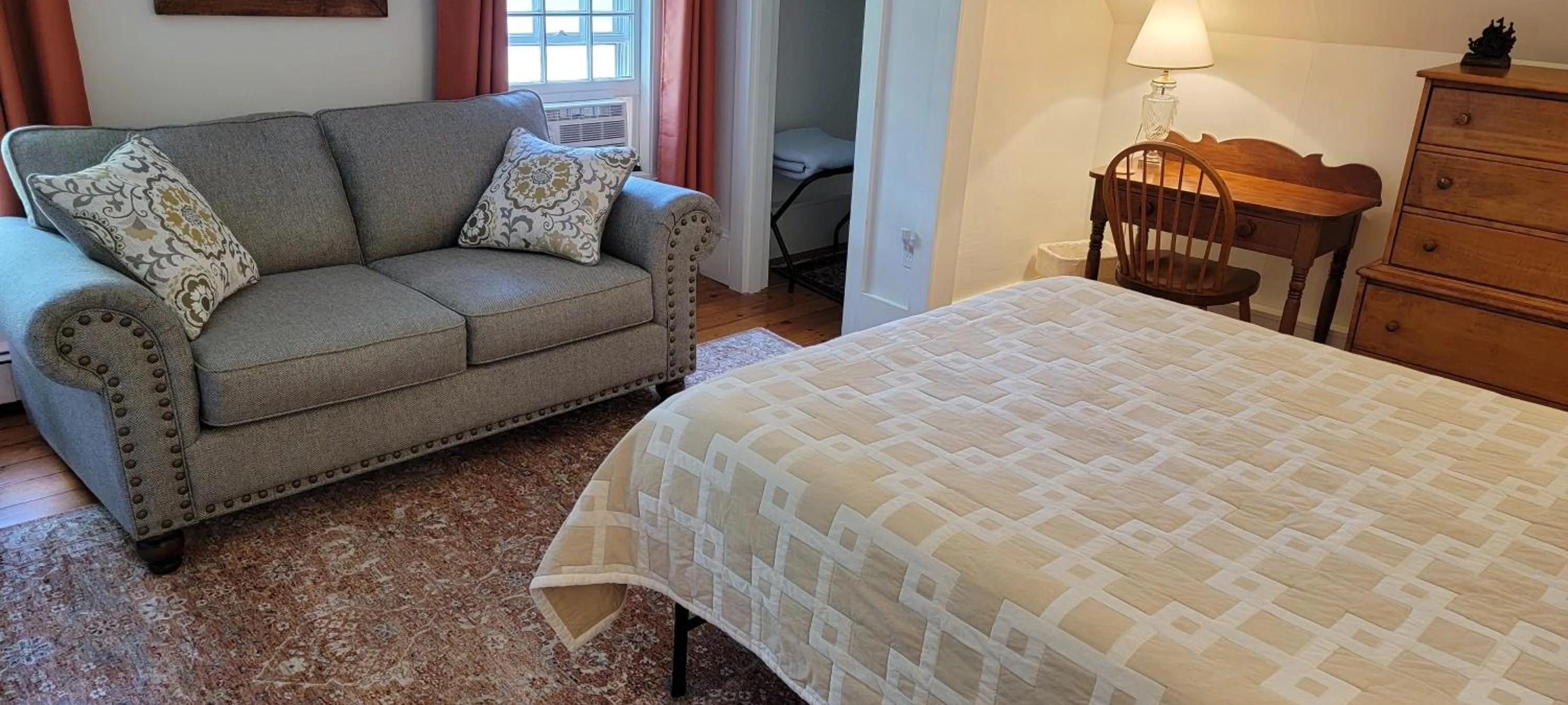 Bedroom, Bed in Hawks House Inn