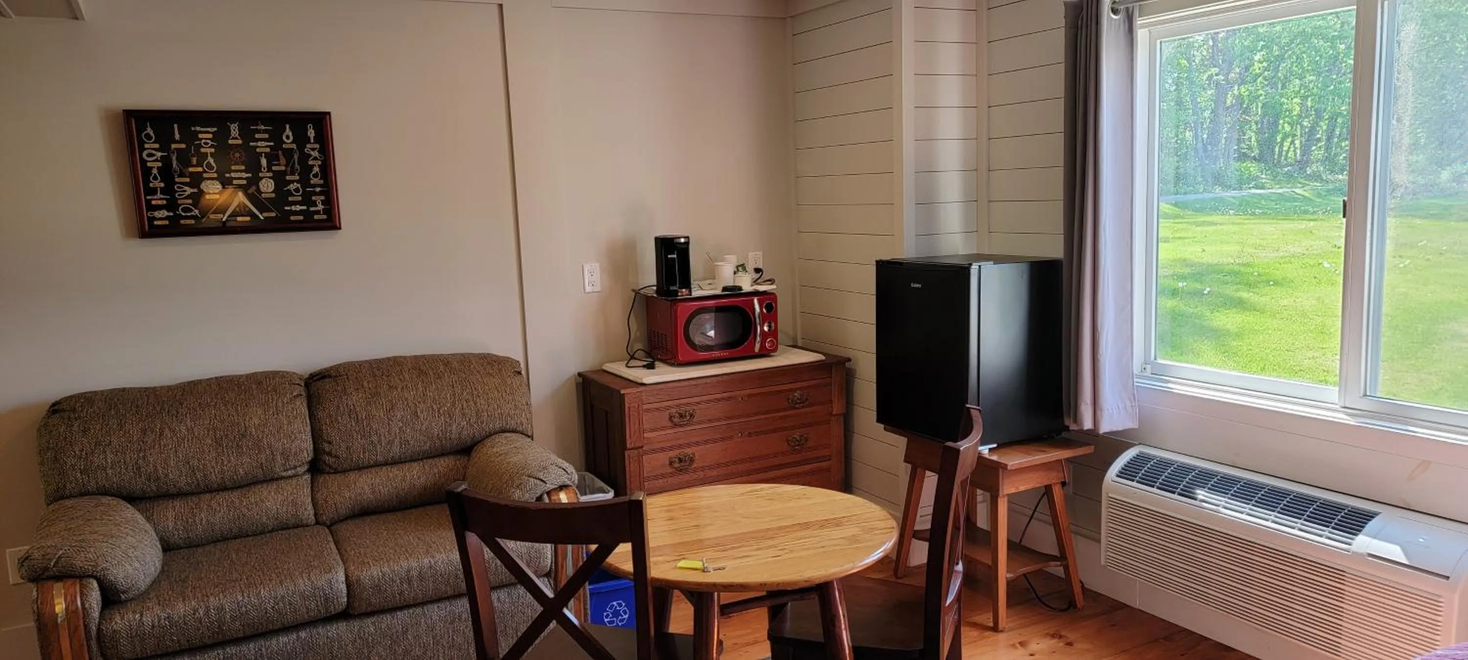 Seating area in Hawks House Inn