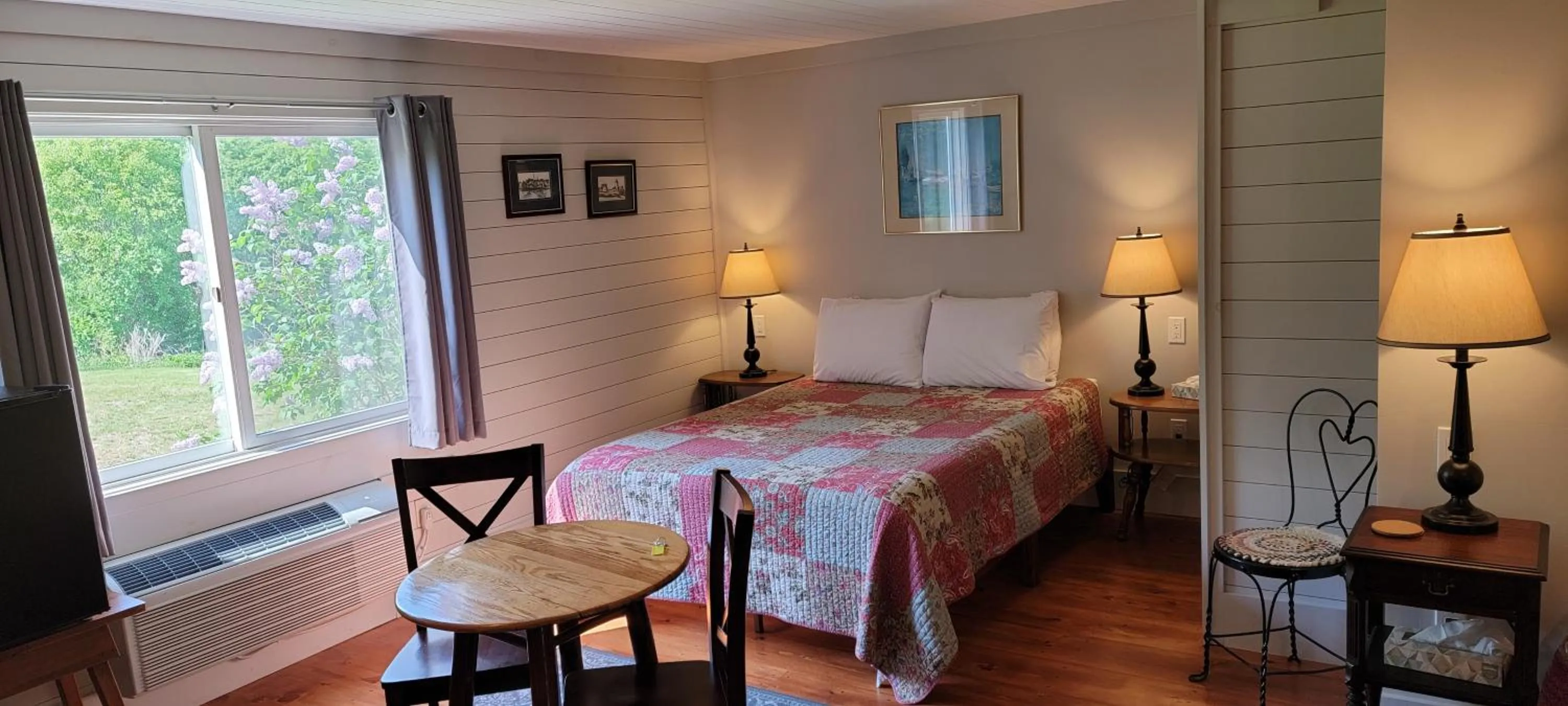 Bedroom, Bed in Hawks House Inn