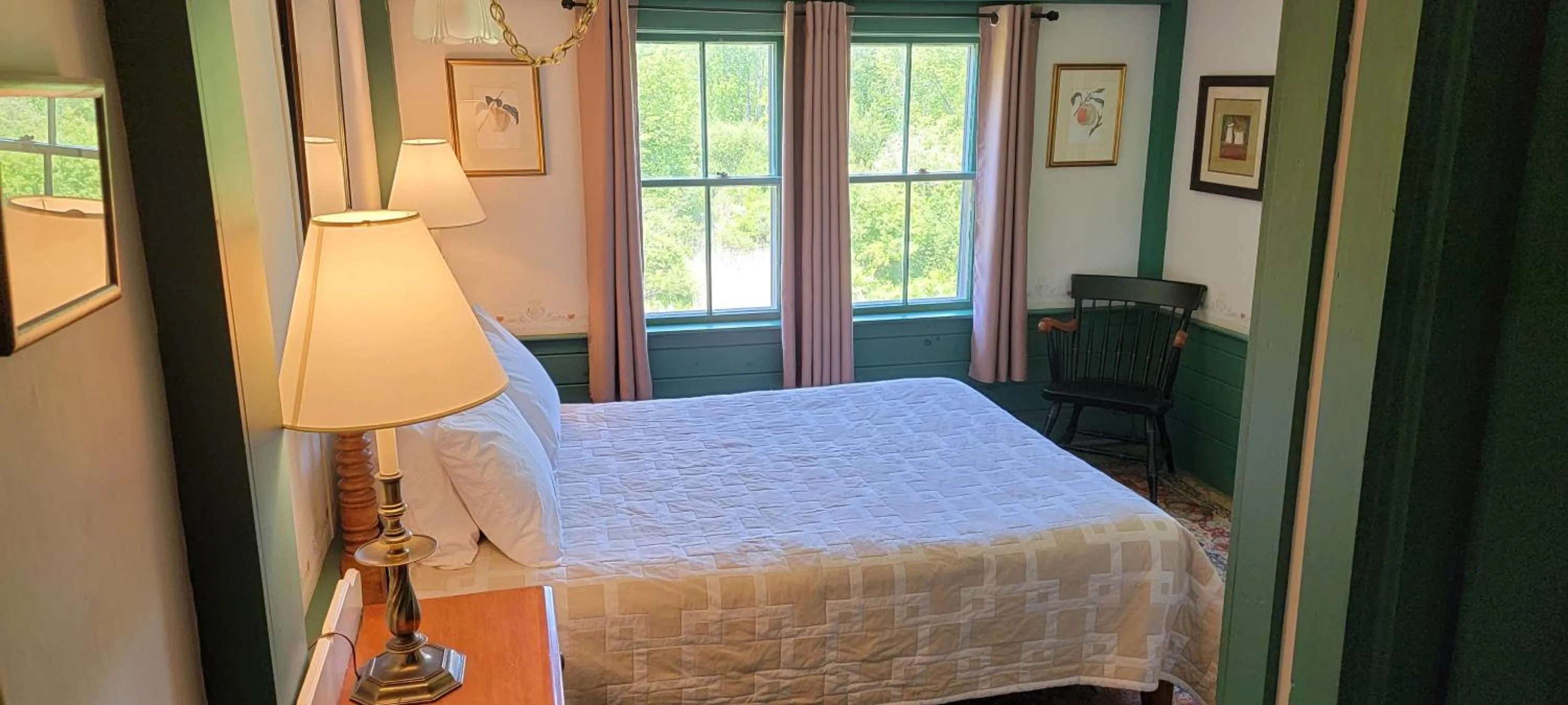 Bedroom, Bed in Hawks House Inn