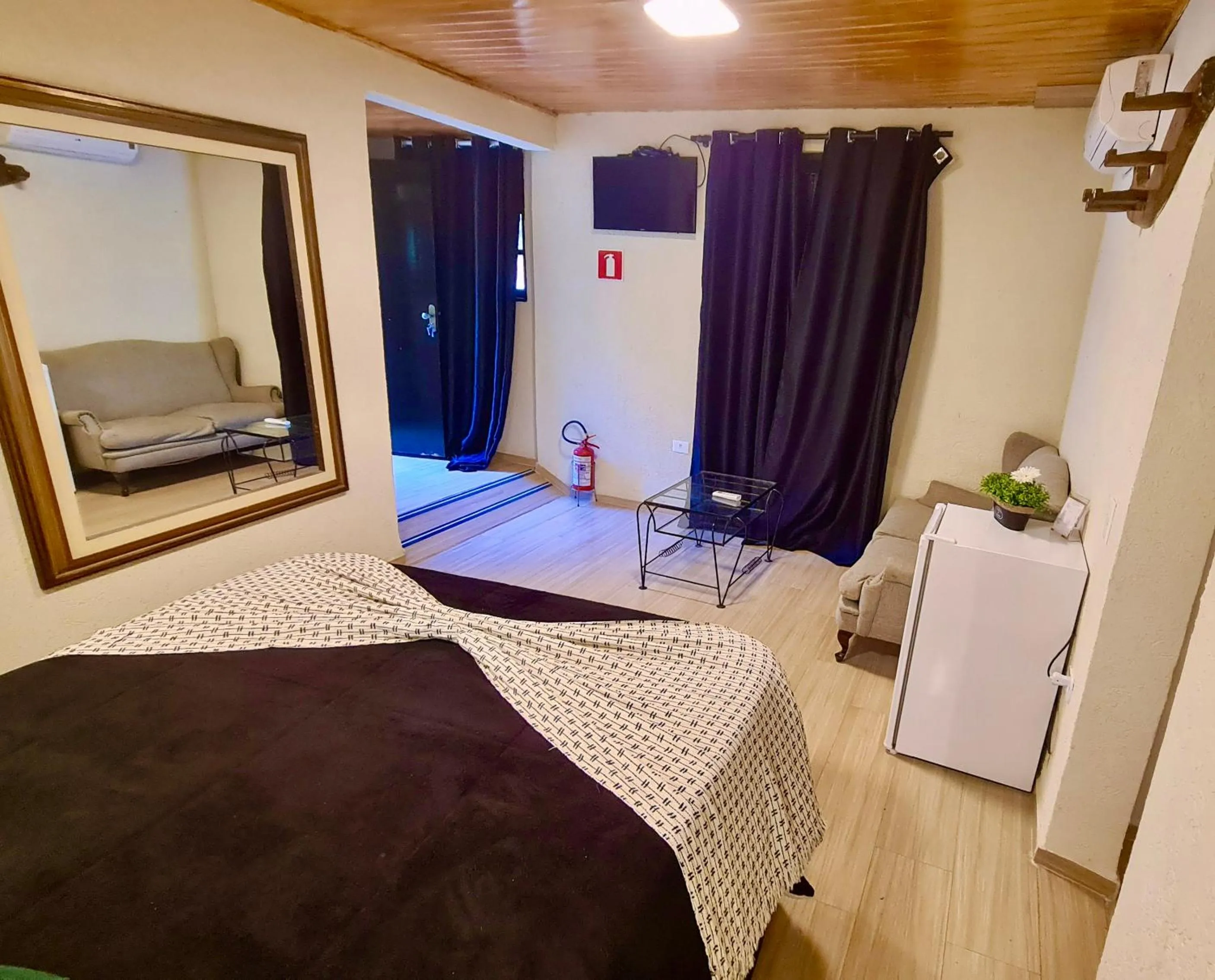 Bedroom, Bed in Pousada Casa Mantiqueira - Próxima ao Capivarí e opções de Hidromassagem