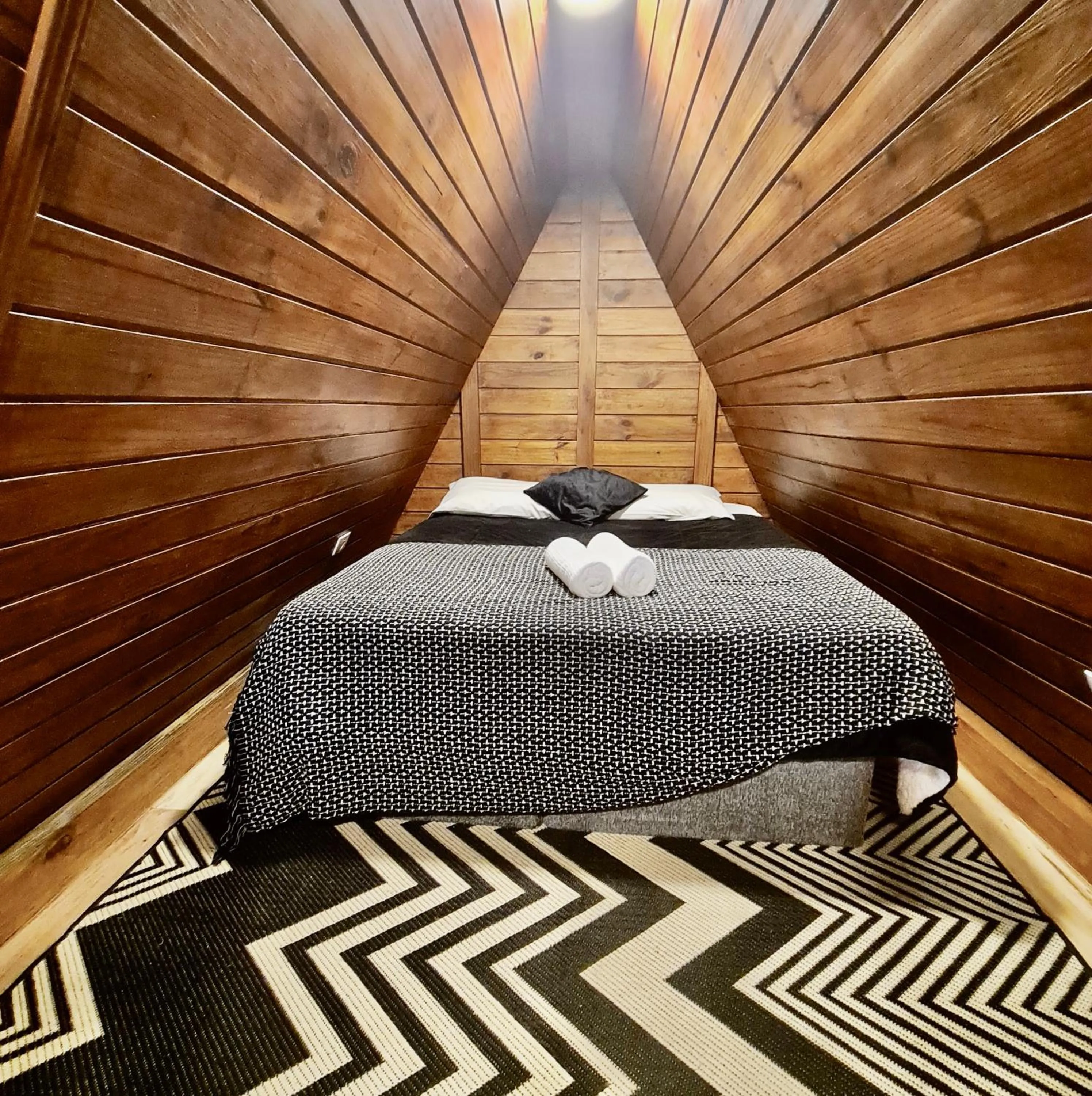 Photo of the whole room, Bed in Pousada Casa Mantiqueira - Próxima ao Capivarí e opções de Hidromassagem