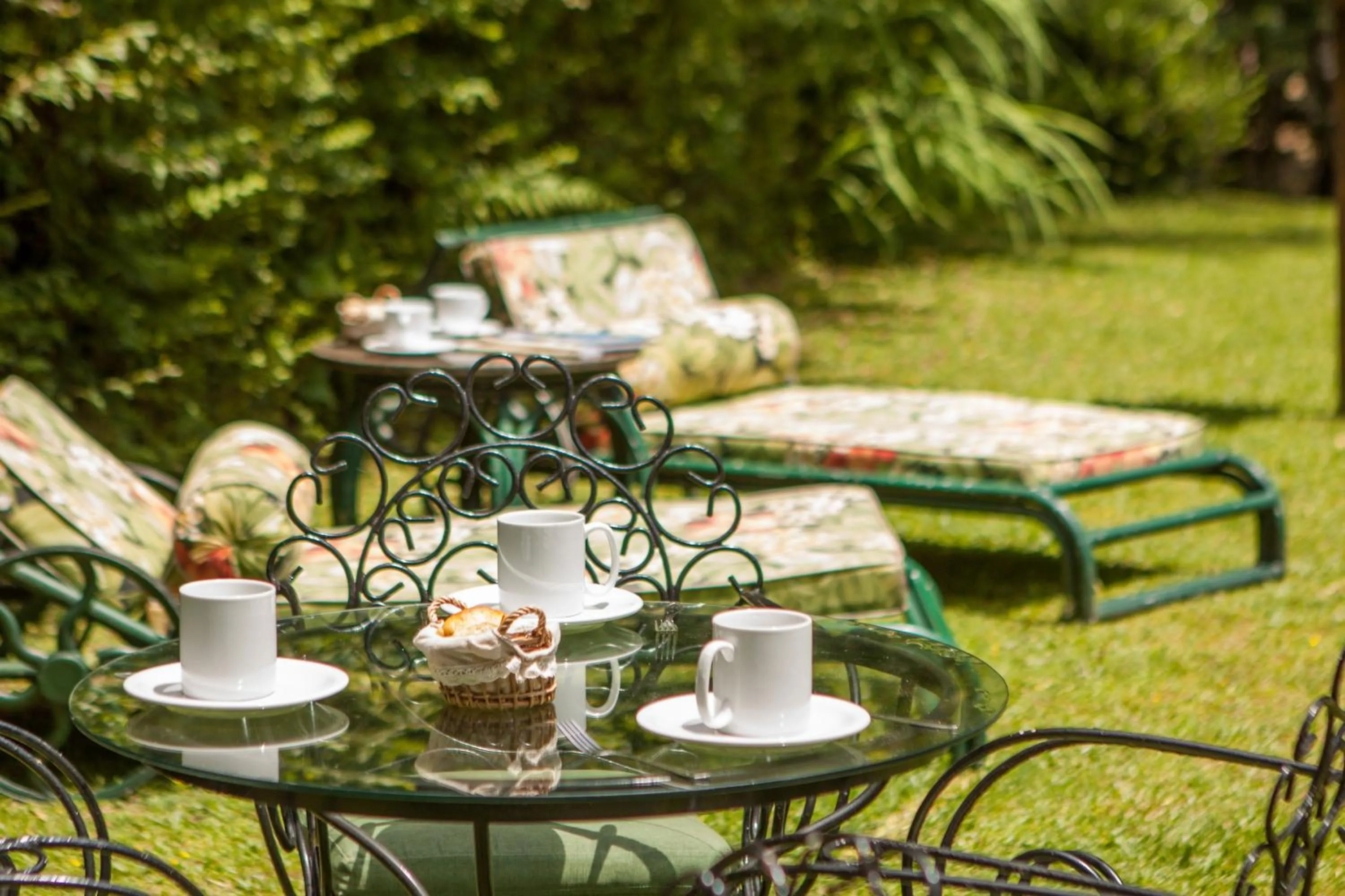 Dining area in Pousada Casa Mantiqueira - Próxima ao Capivarí e opções de Hidromassagem