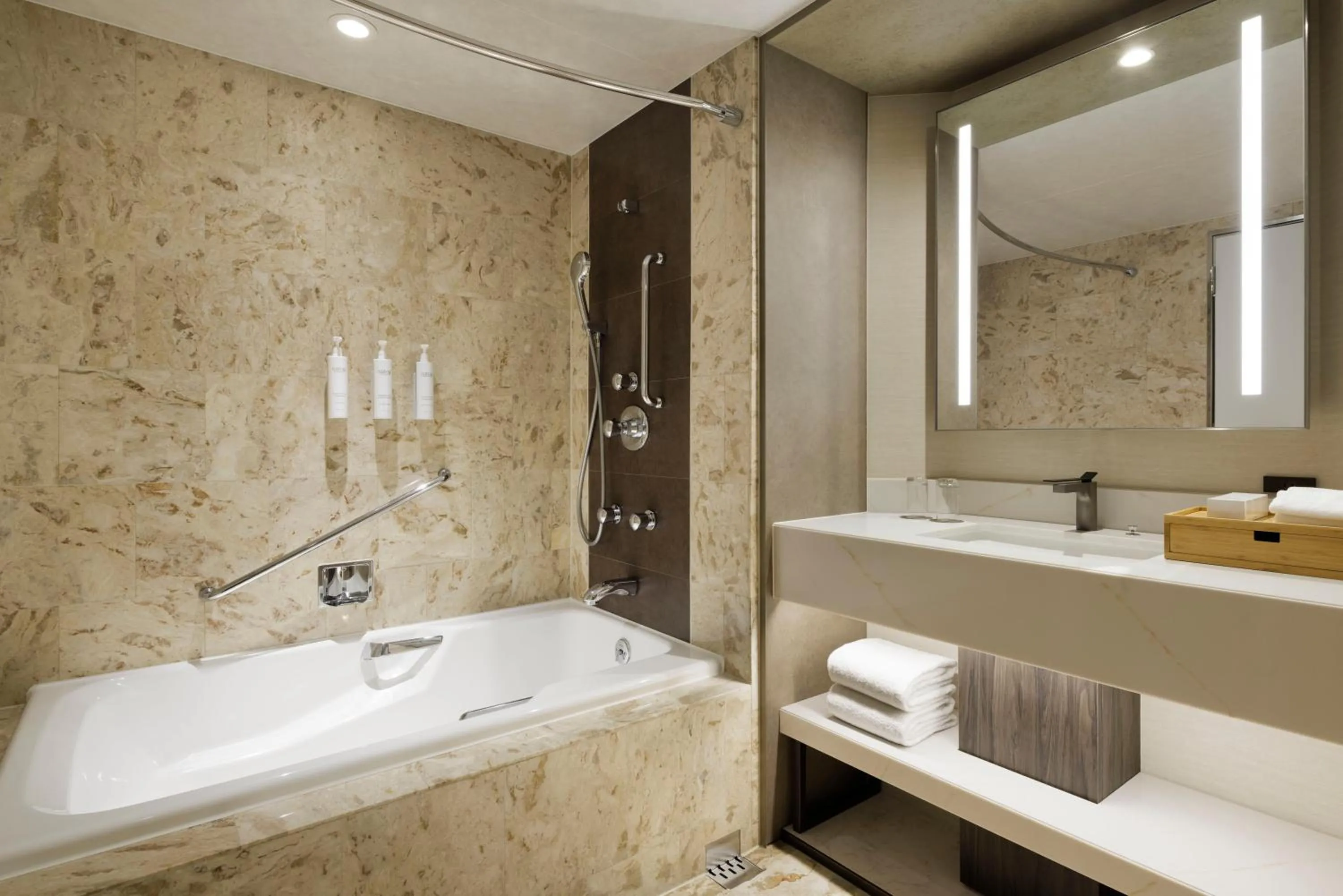 Courtyard by Marriott Tokyo Ginza Hotel