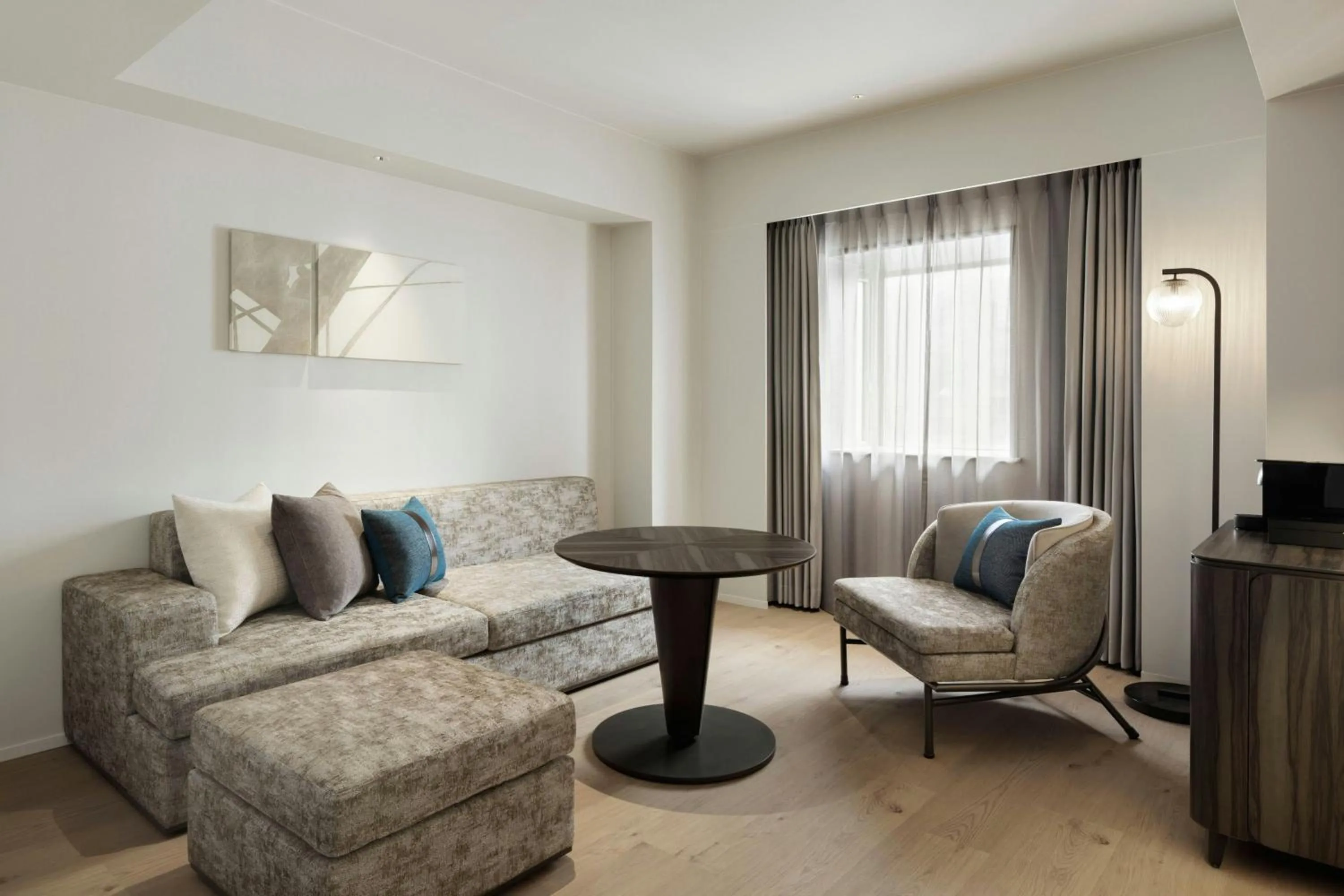 Photo of the whole room in Courtyard by Marriott Tokyo Ginza Hotel