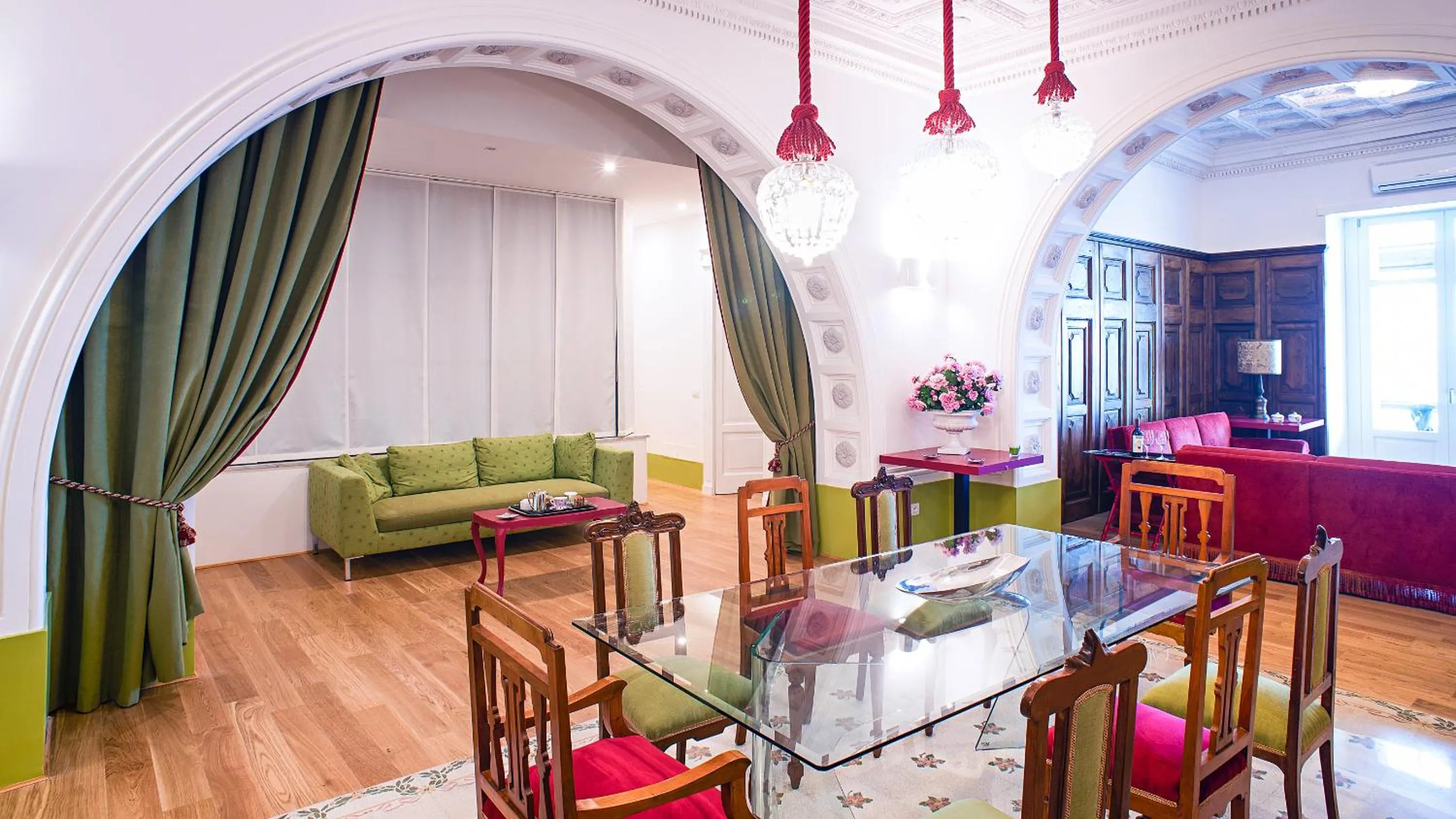 Dining area in Donna Giulia, Luxury House