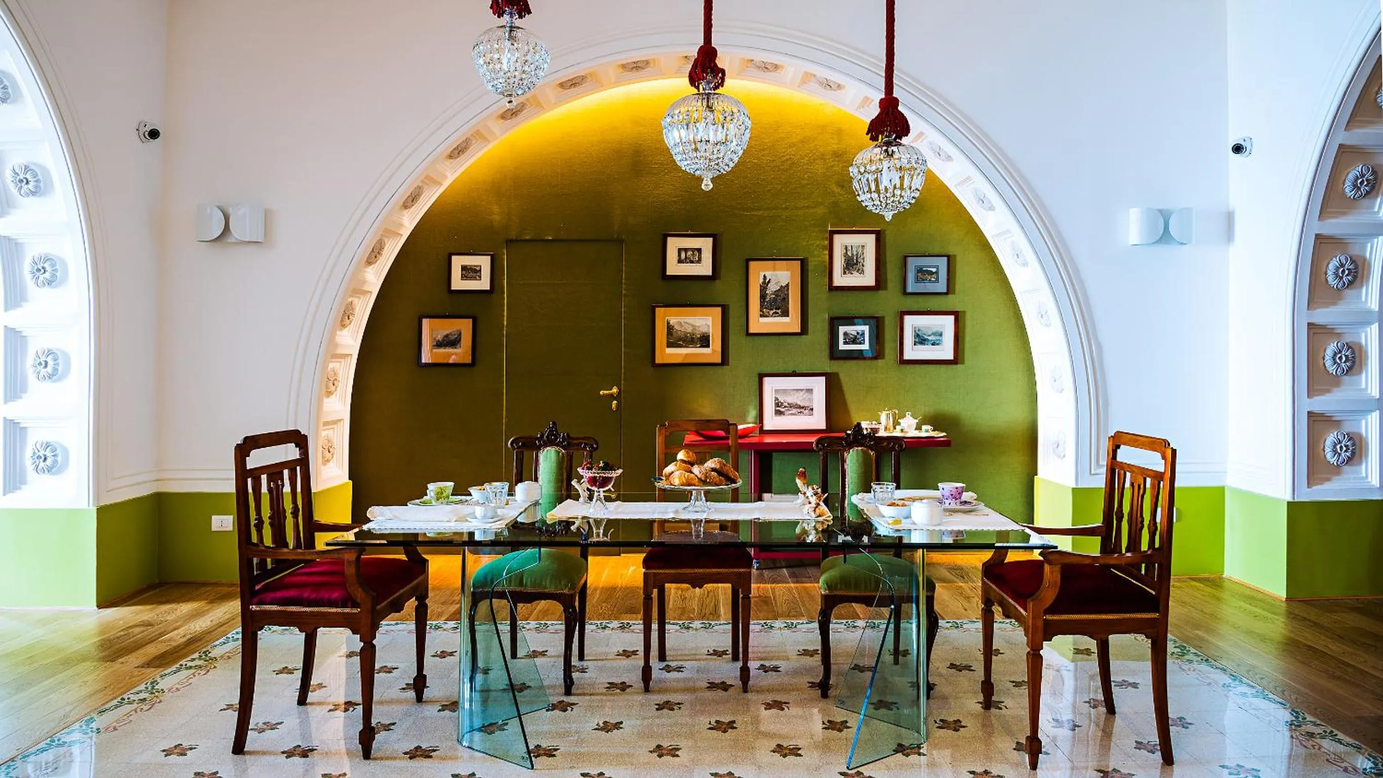 Breakfast in Donna Giulia, Luxury House