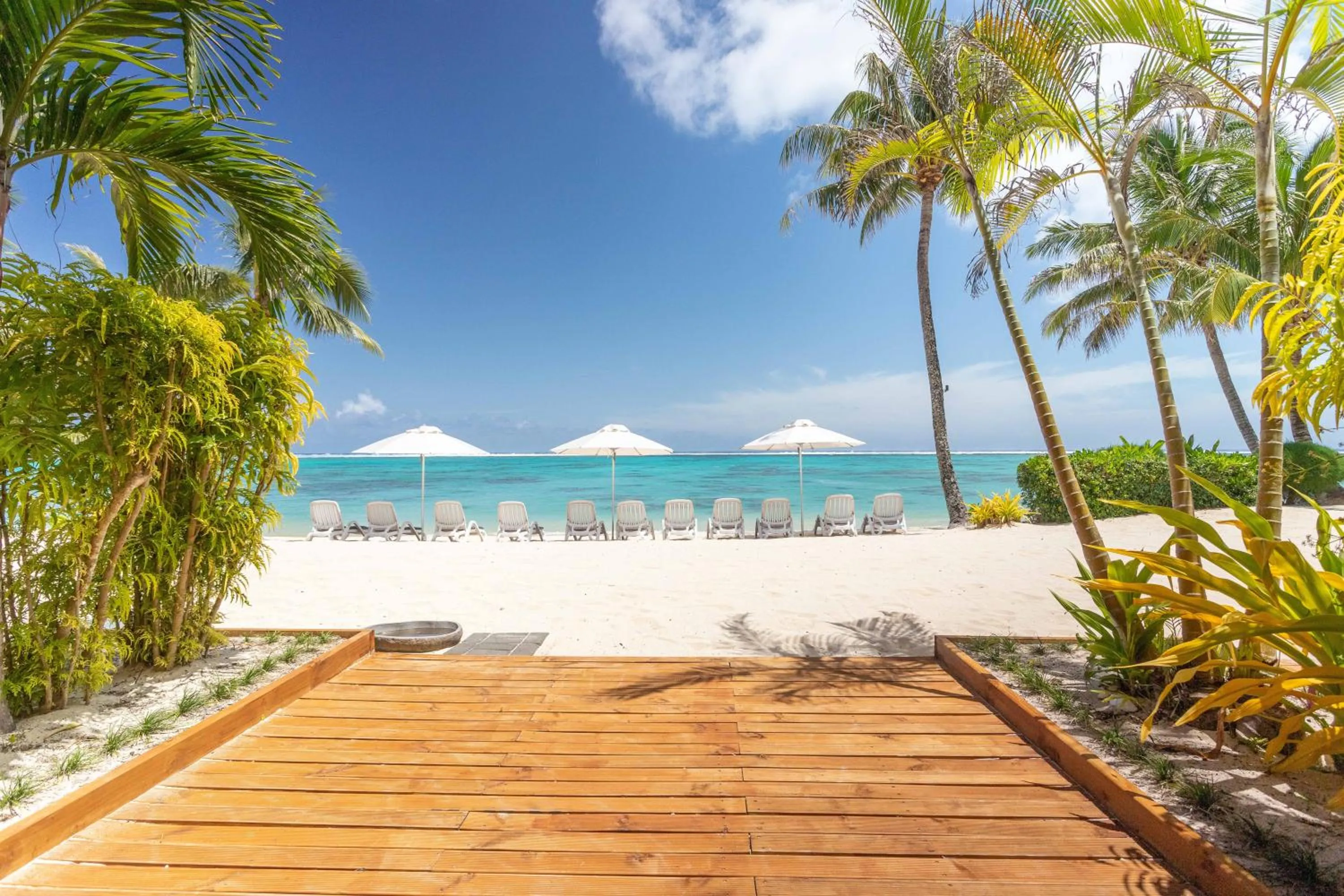 Spring in Moana Sands Beachfront Hotel