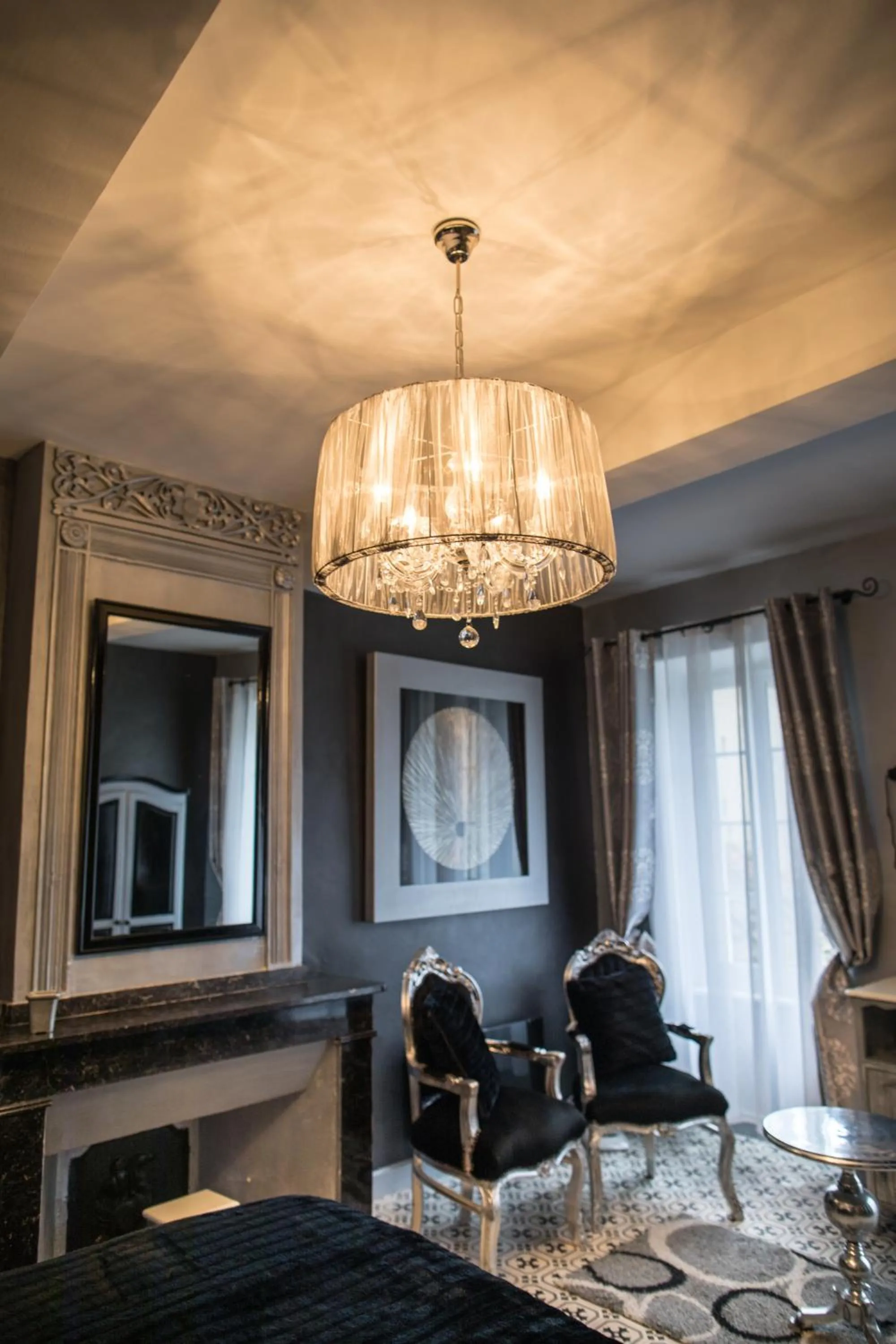 Seating area in O'palmier Caché