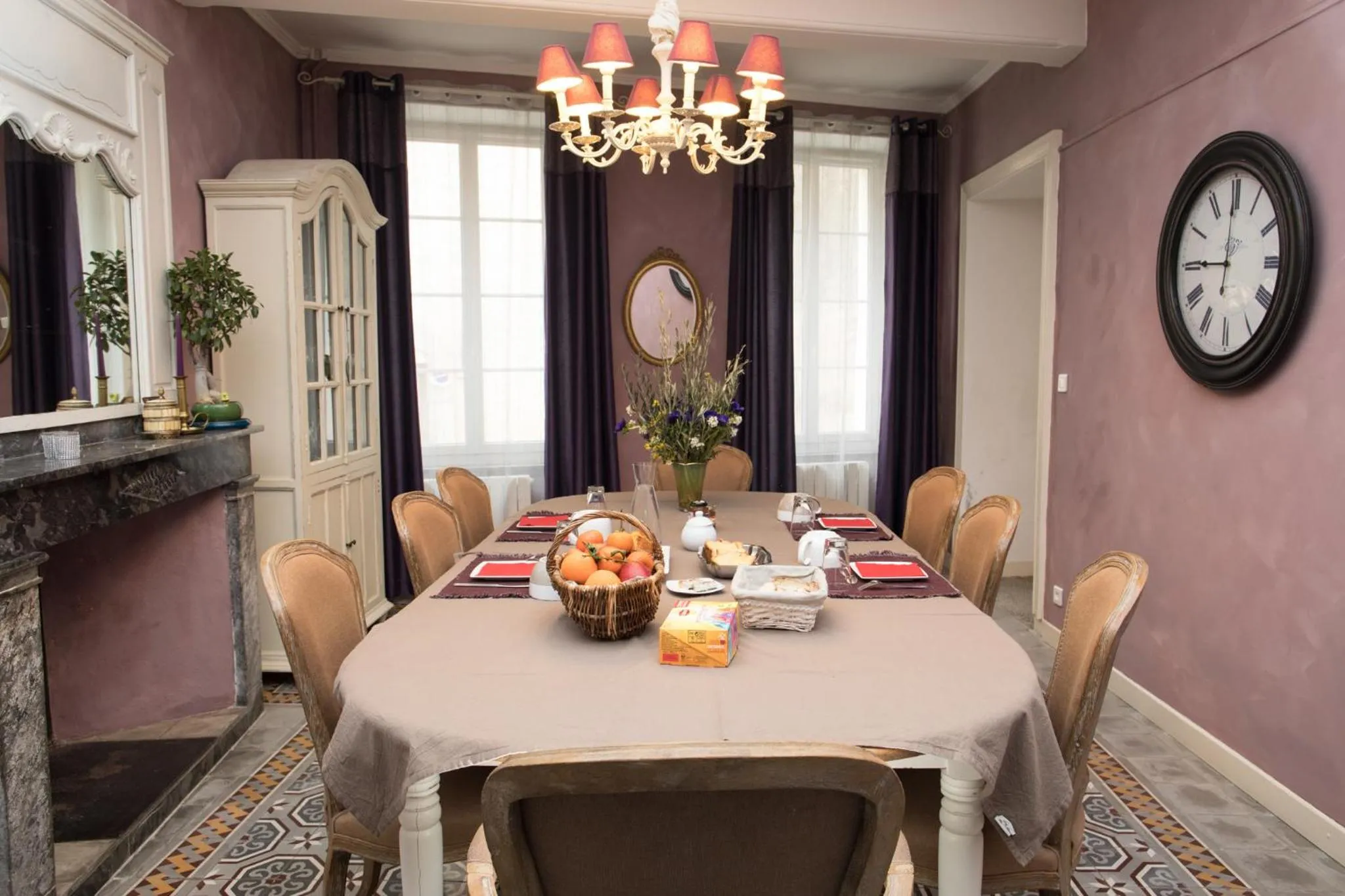 Breakfast in O'palmier Caché