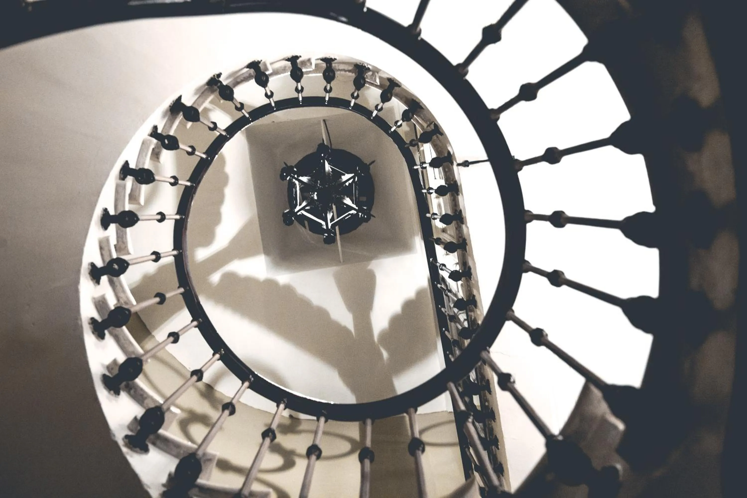 Decorative detail in O'palmier Caché