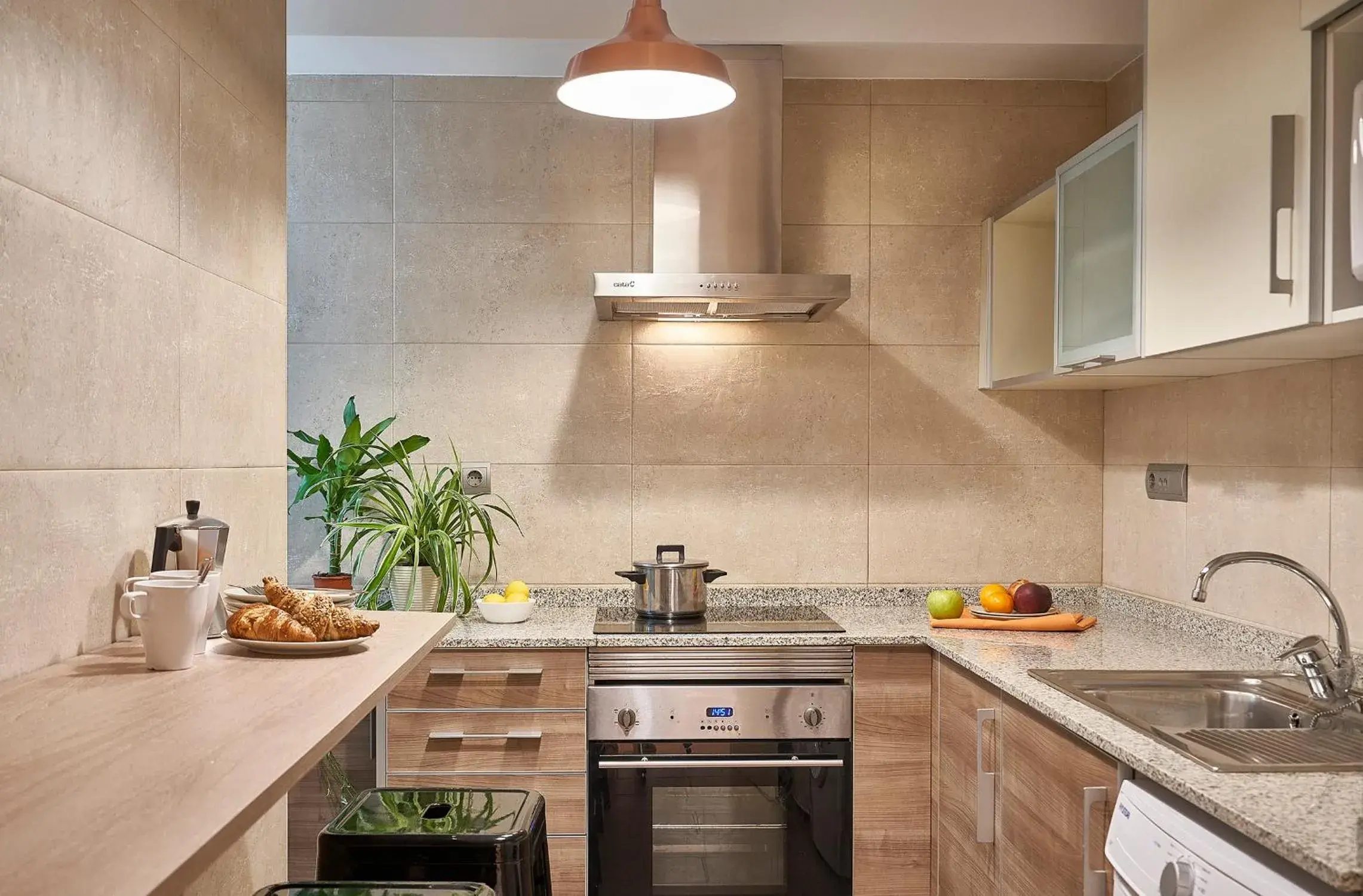 Kitchen or kitchenette in Barcelona Sants Station Apartments Kitchen or kitchenette in Barcelona Sants Station Apartments