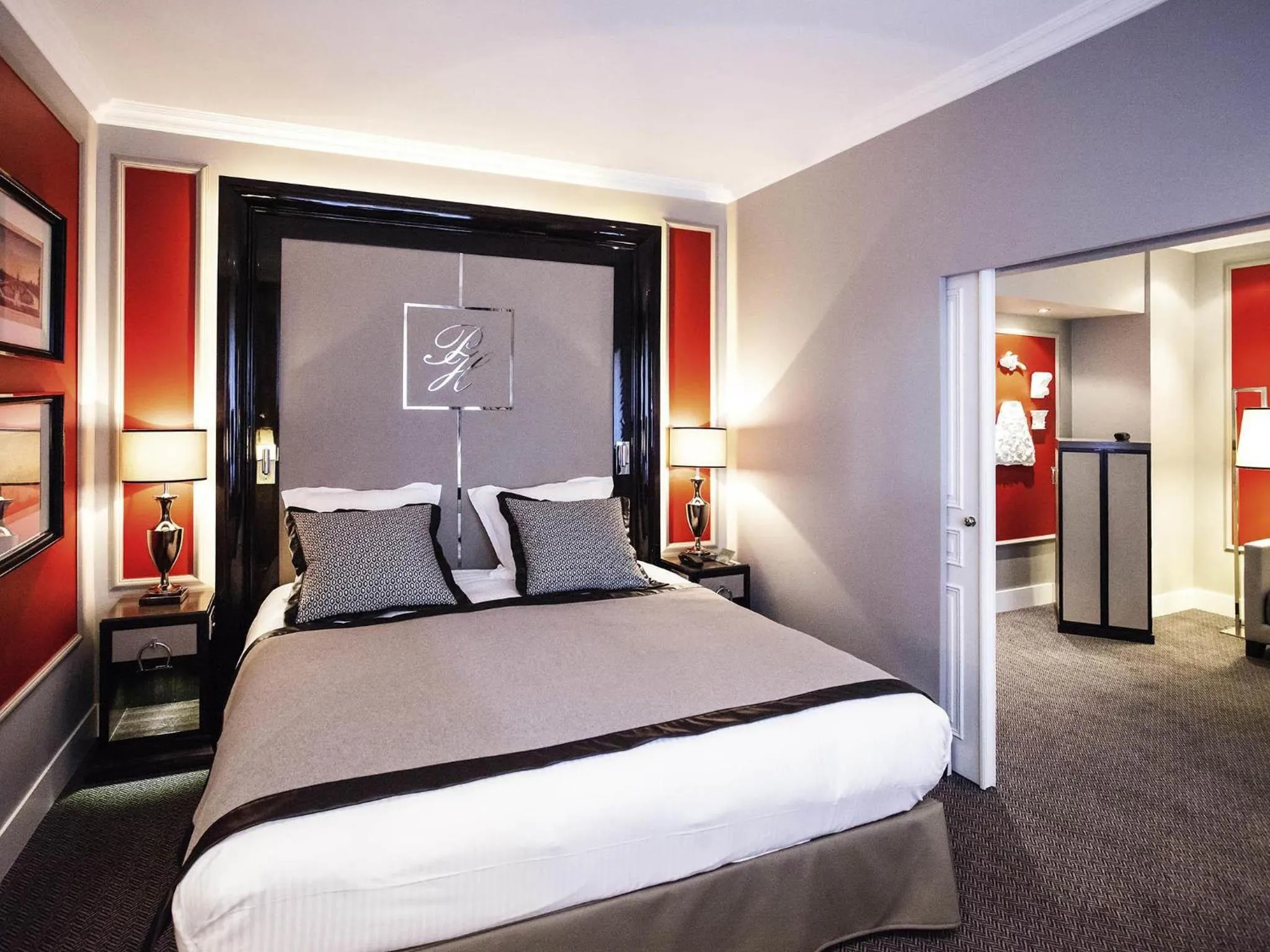 Bedroom, Bed in Park Hotel Grenoble - MGallery Collection