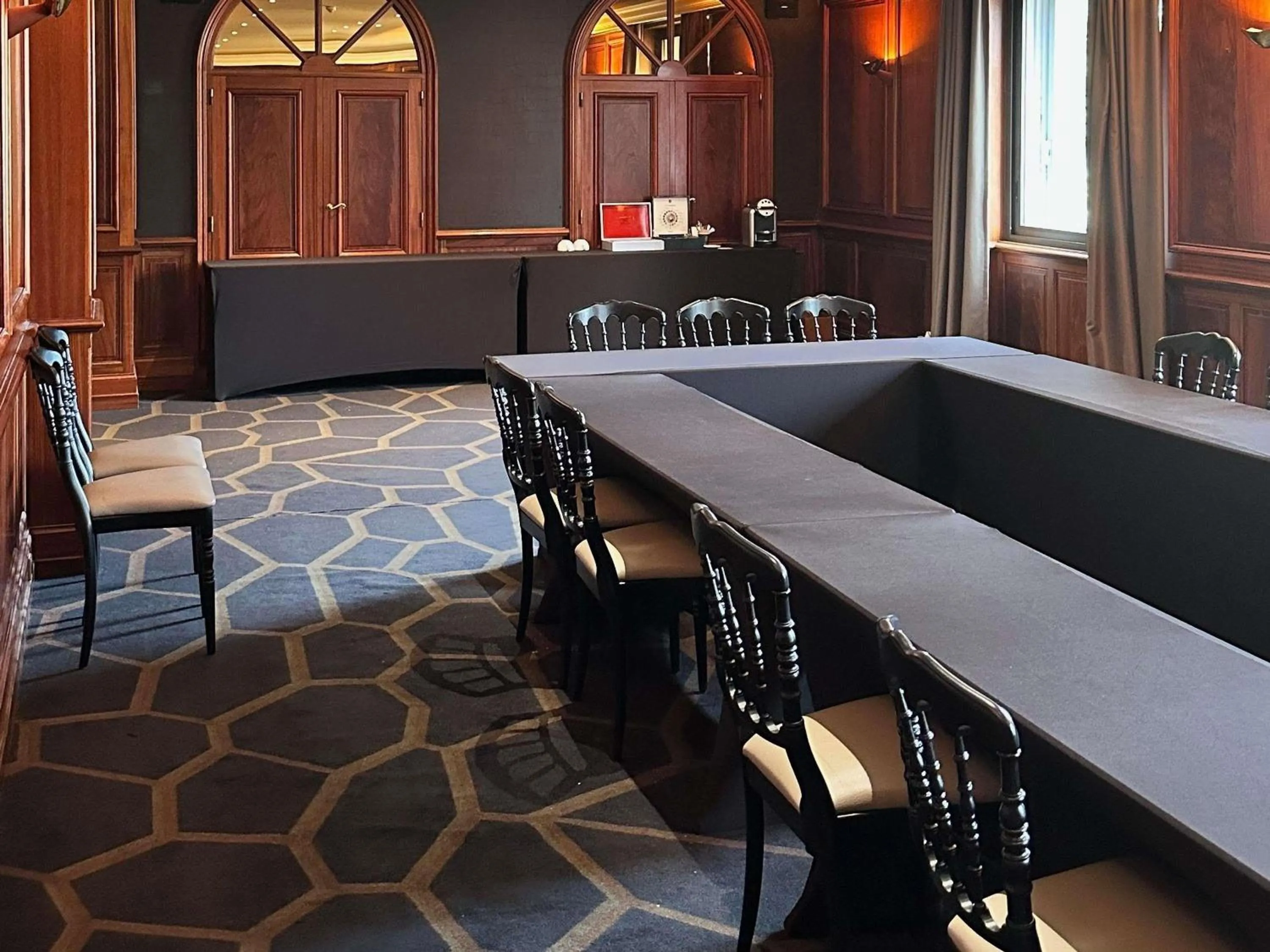 Meeting/conference room in Park Hotel Grenoble - MGallery Collection