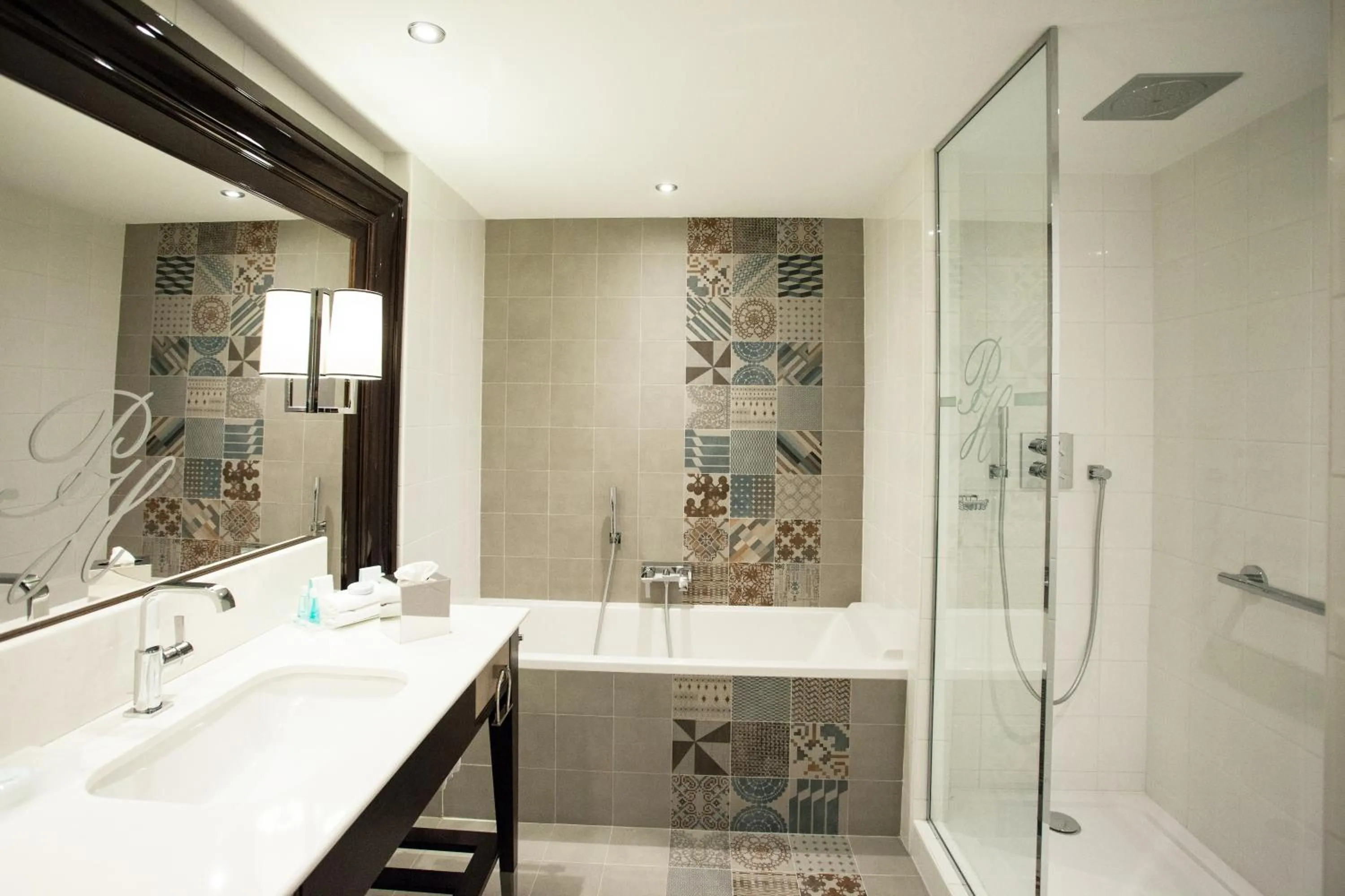 Bathroom in Park Hotel Grenoble - MGallery Collection