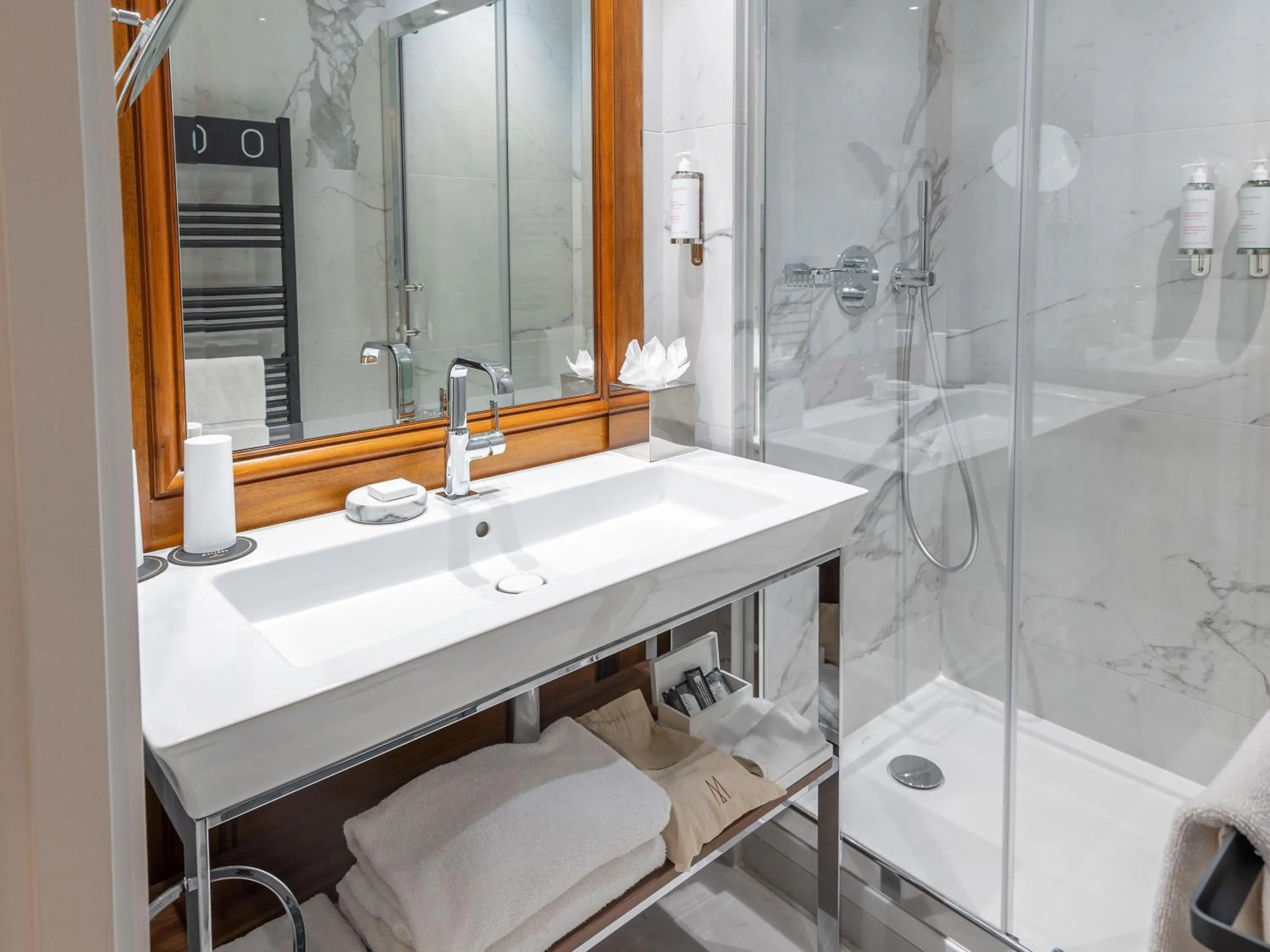 Bedroom in Park Hotel Grenoble - MGallery Collection