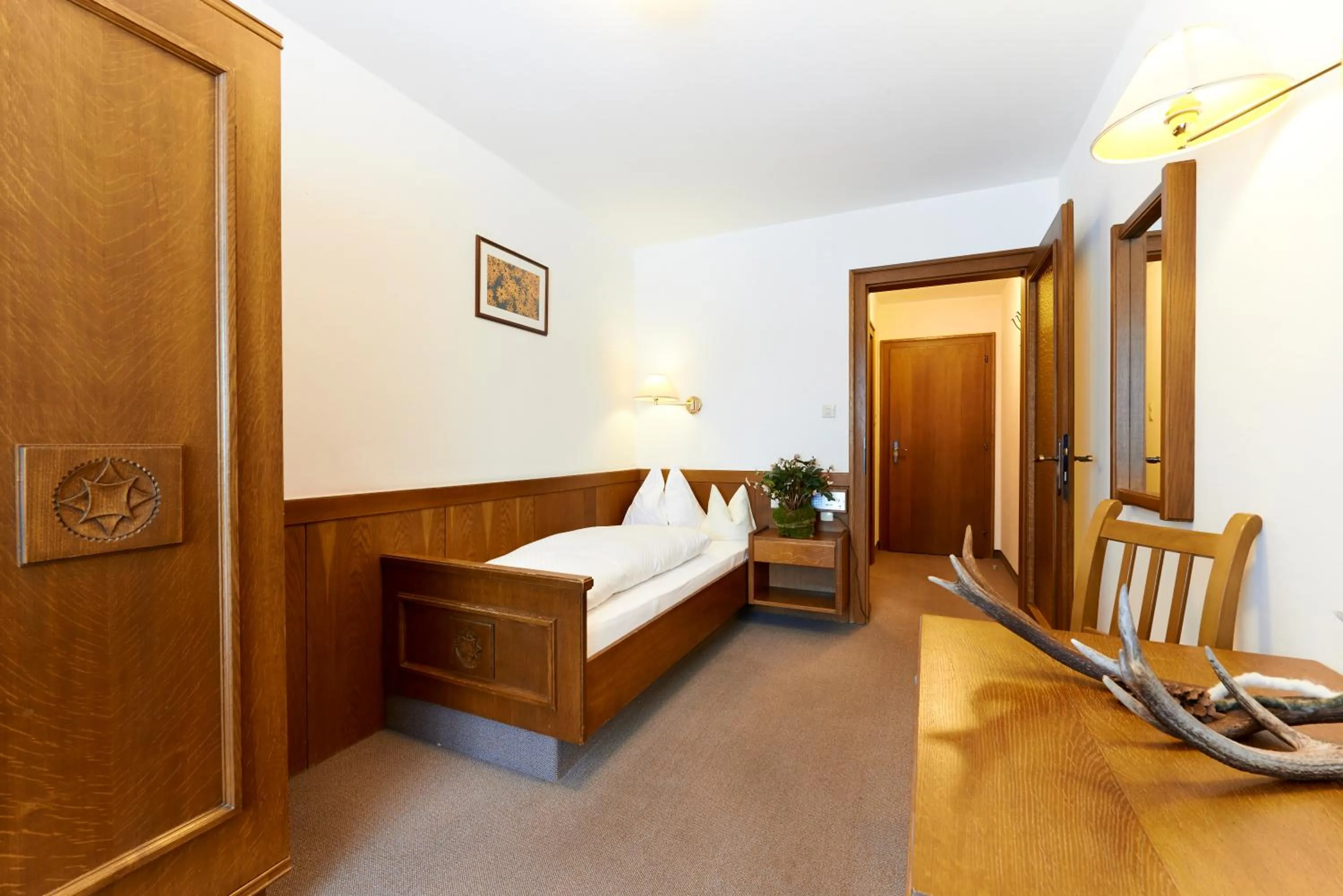 Bedroom, Bed in Landhotel Post