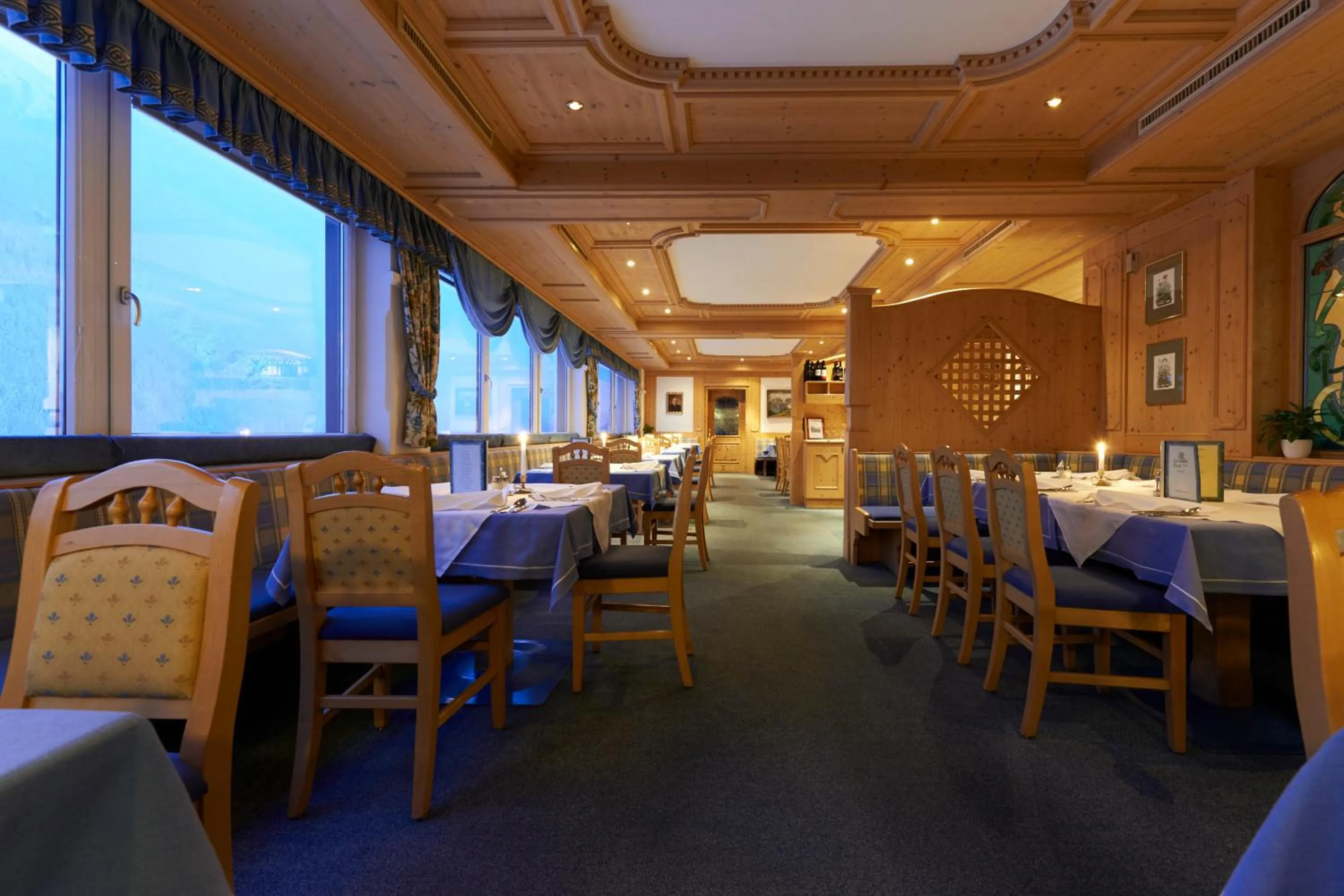 Restaurant/places to eat in Landhotel Post