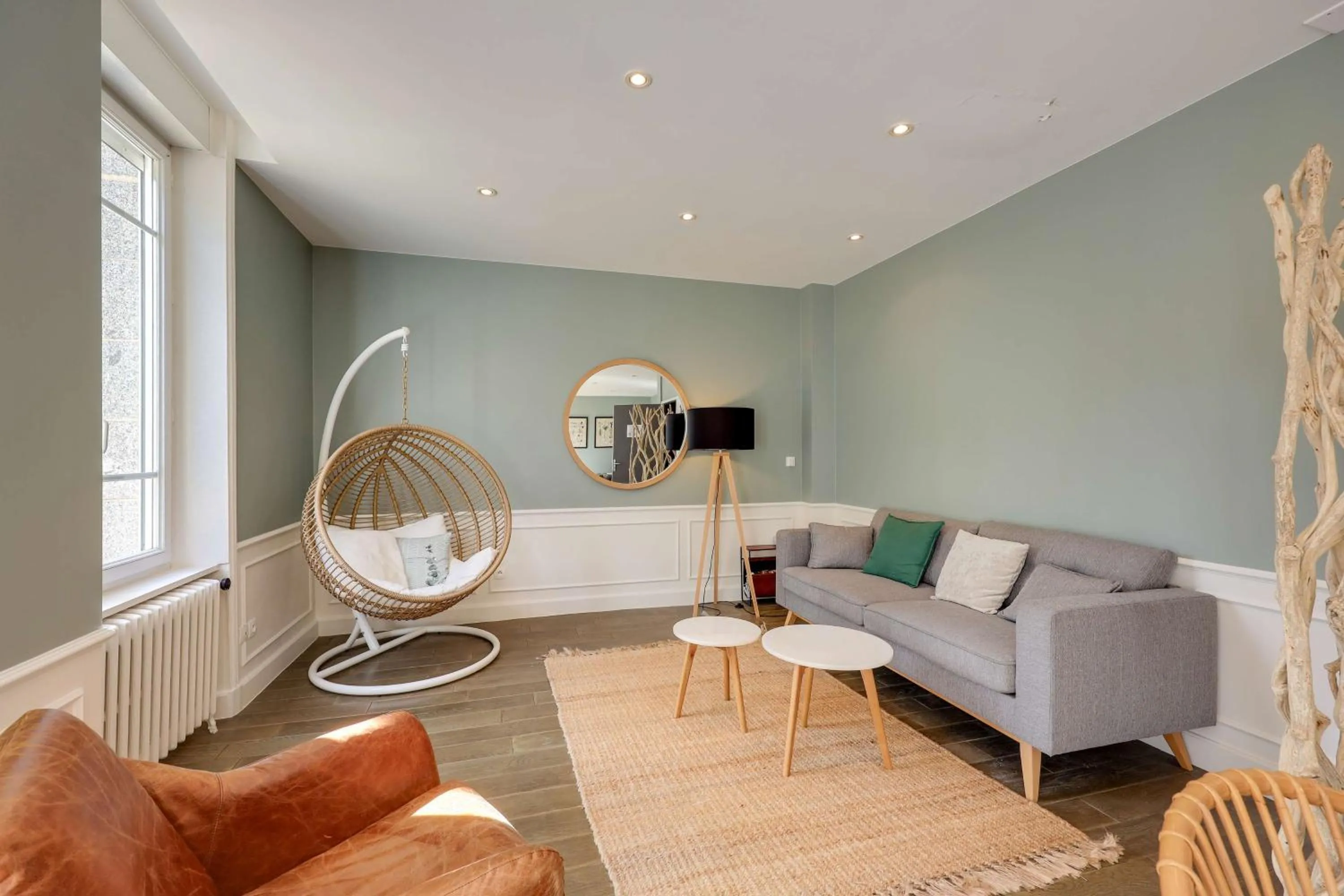 Lobby or reception in BRIT HOTEL & SPA Le Roc au Chien