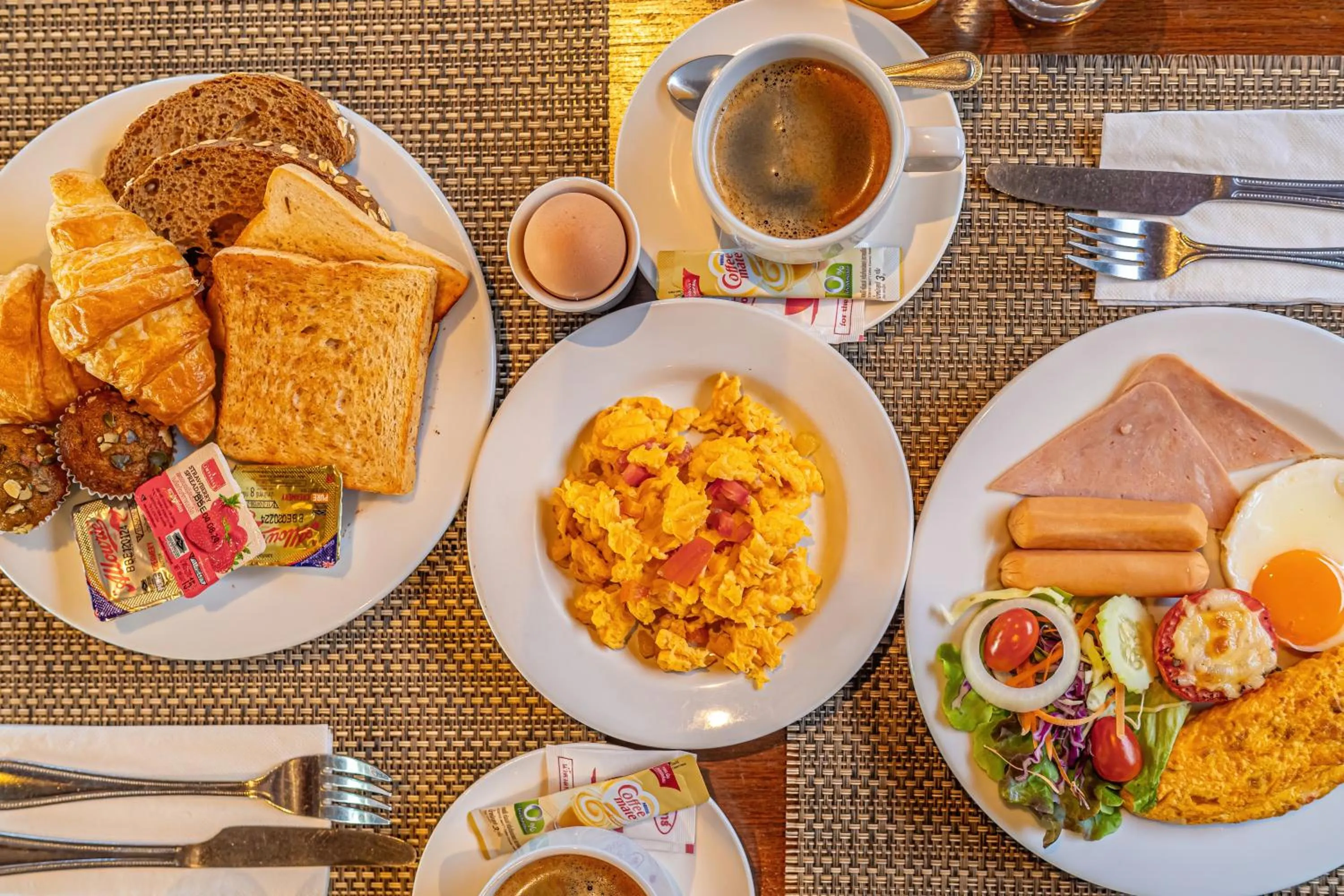 Restaurant/places to eat in Orchidacea Resort - Kata Beach