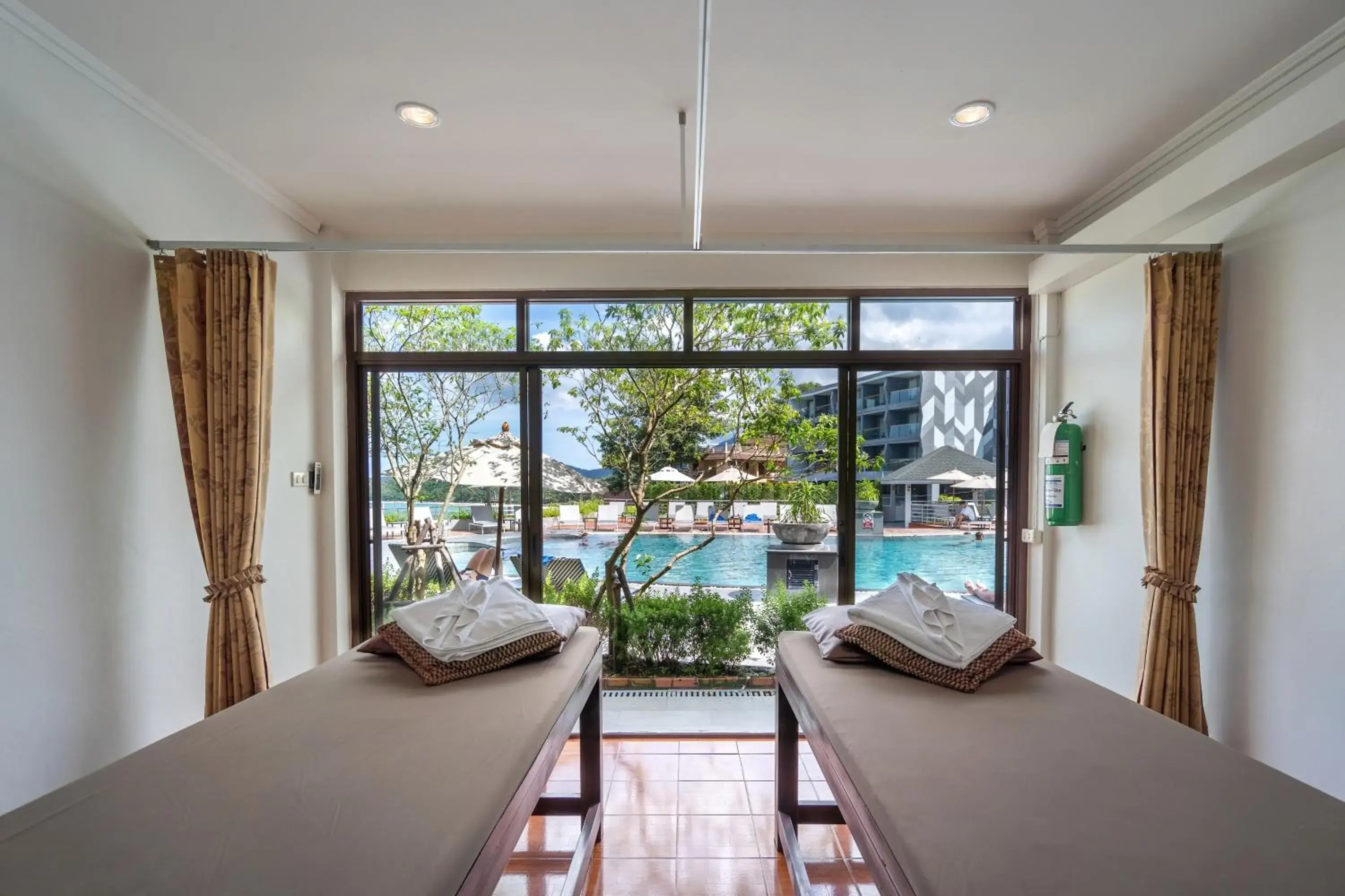 Massage, Bed in Orchidacea Resort - Kata Beach Massage, Bed in Orchidacea Resort - Kata Beach