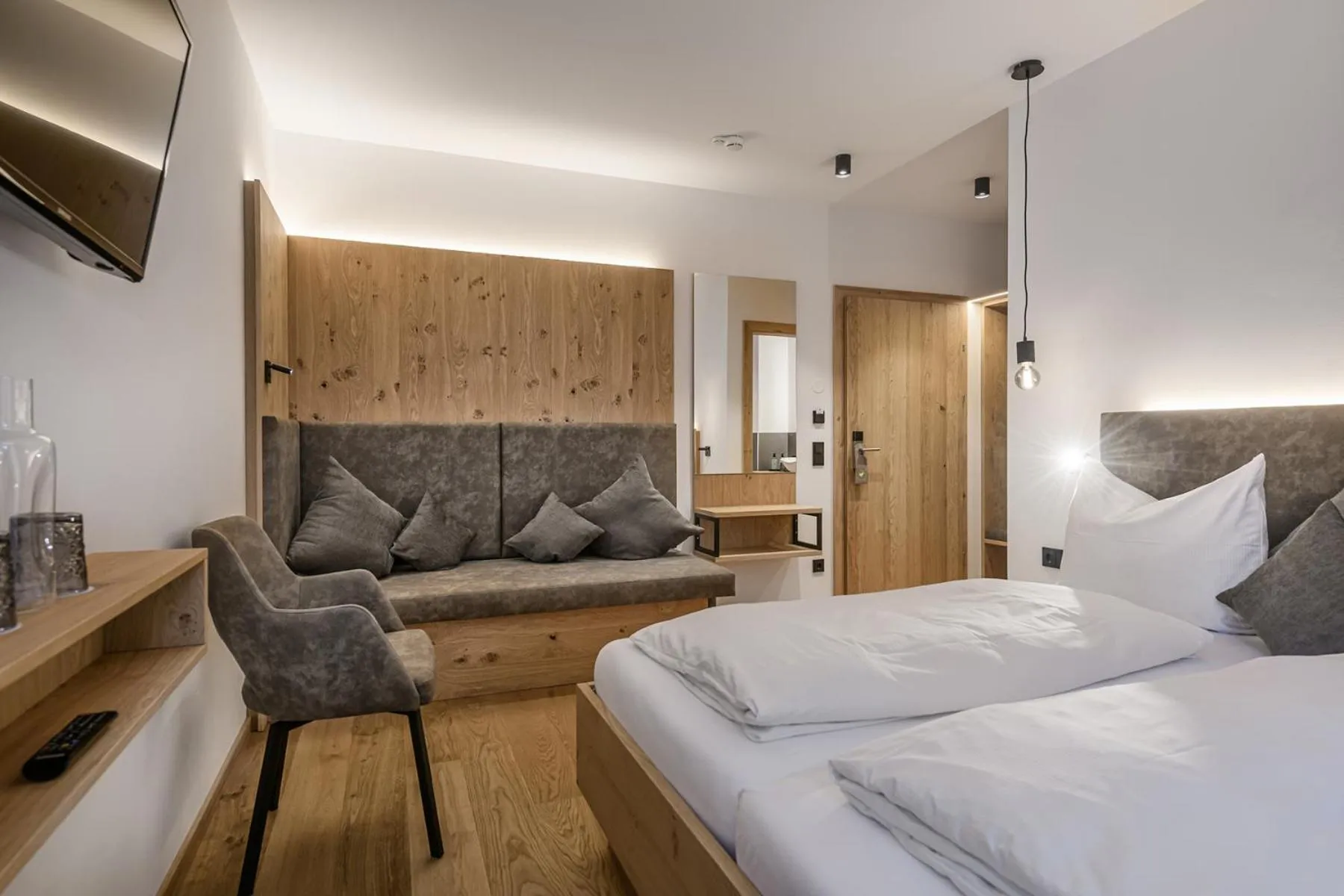 Bed in Hotel Hubertushof