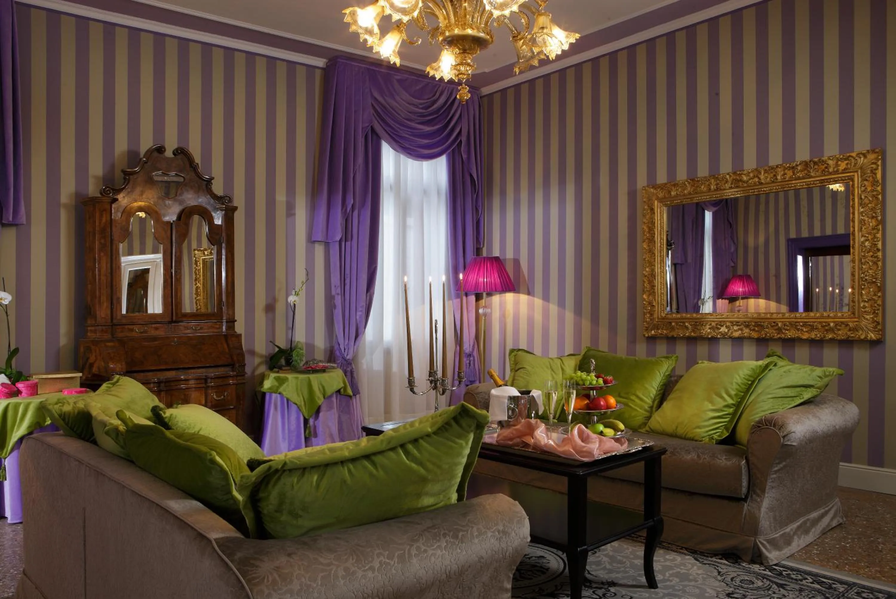 Living room, Seating Area in Ad Place Venice