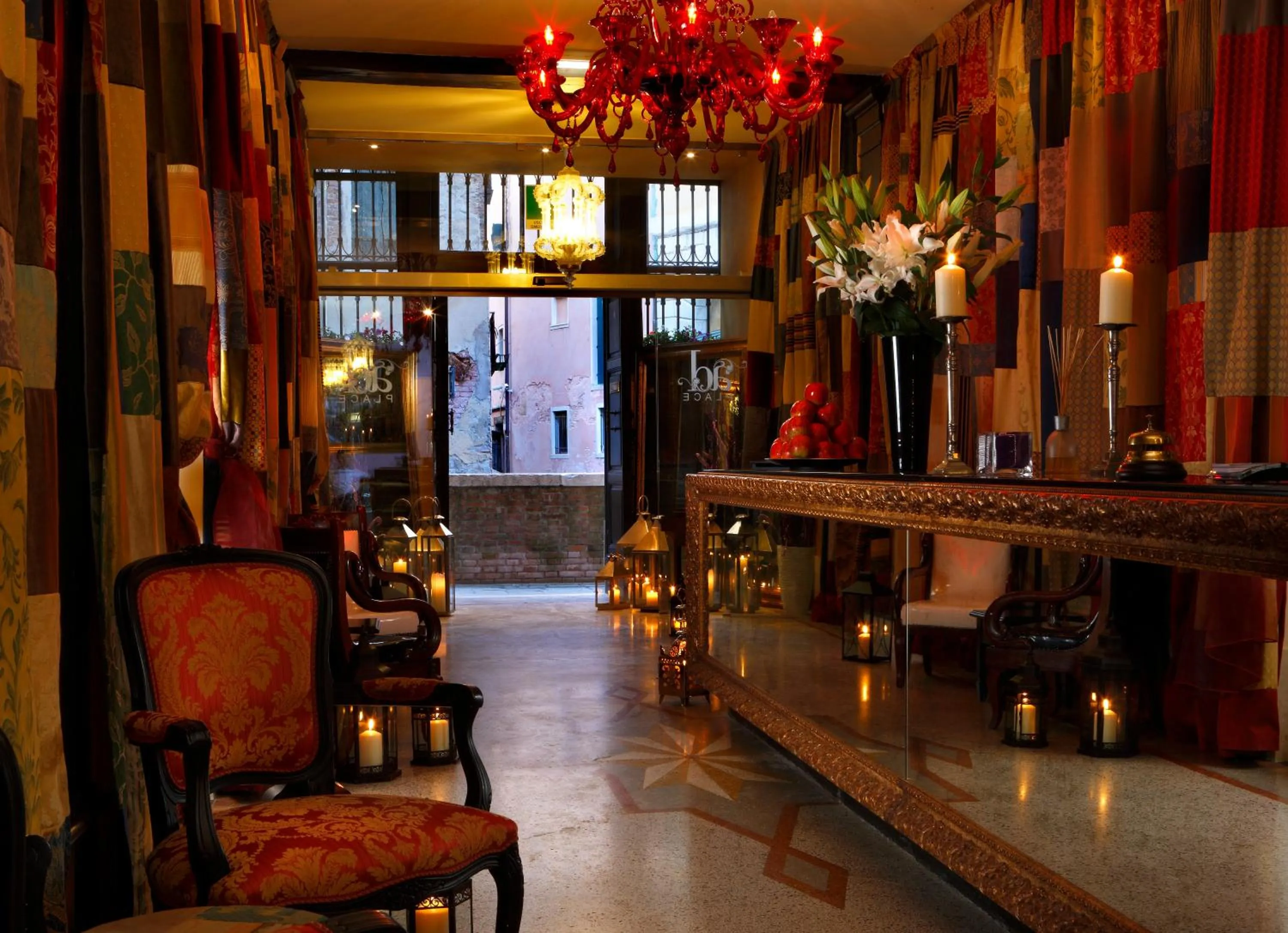 Lobby or reception, Lounge/Bar in Ad Place Venice