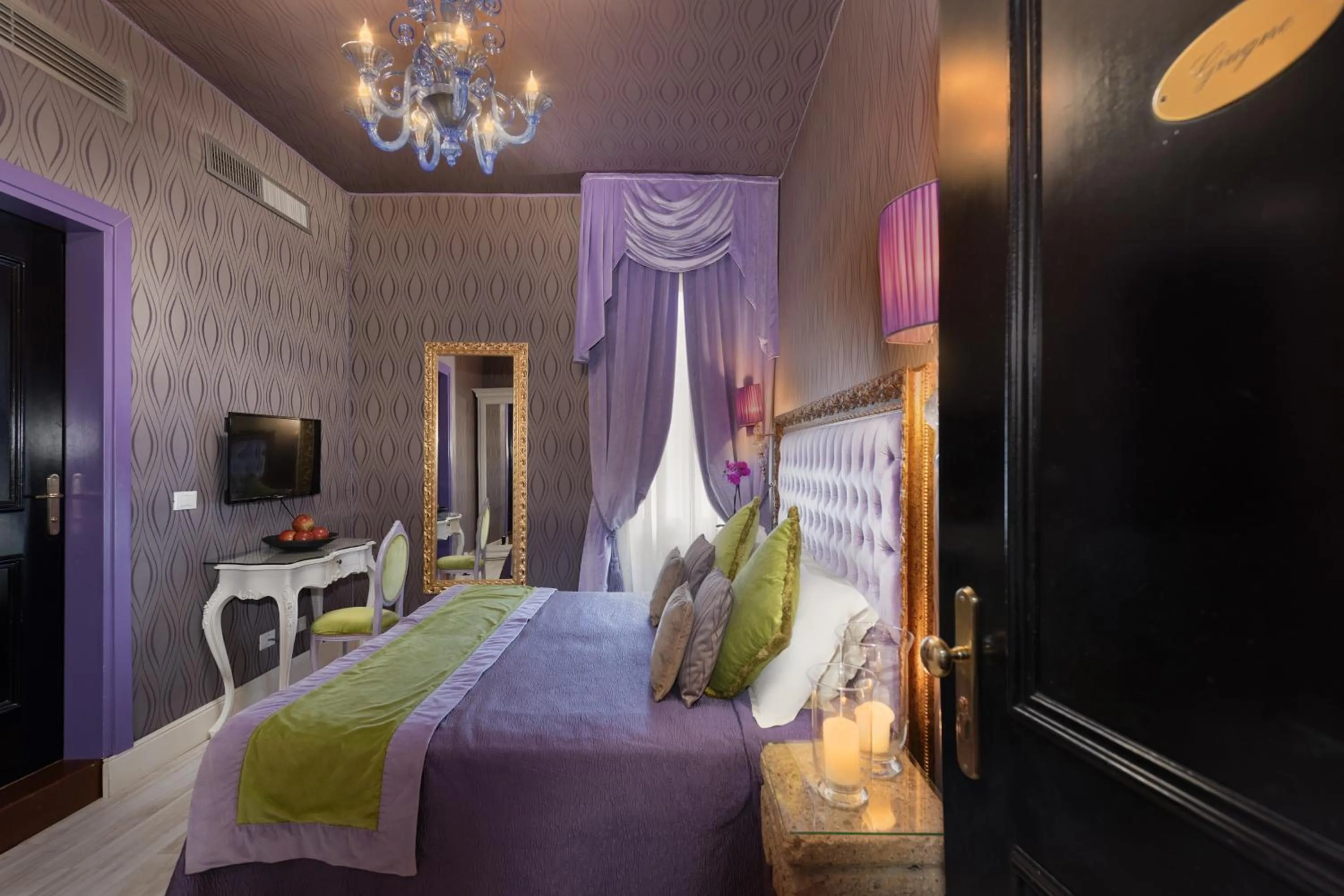 Photo of the whole room in Ad Place Venice