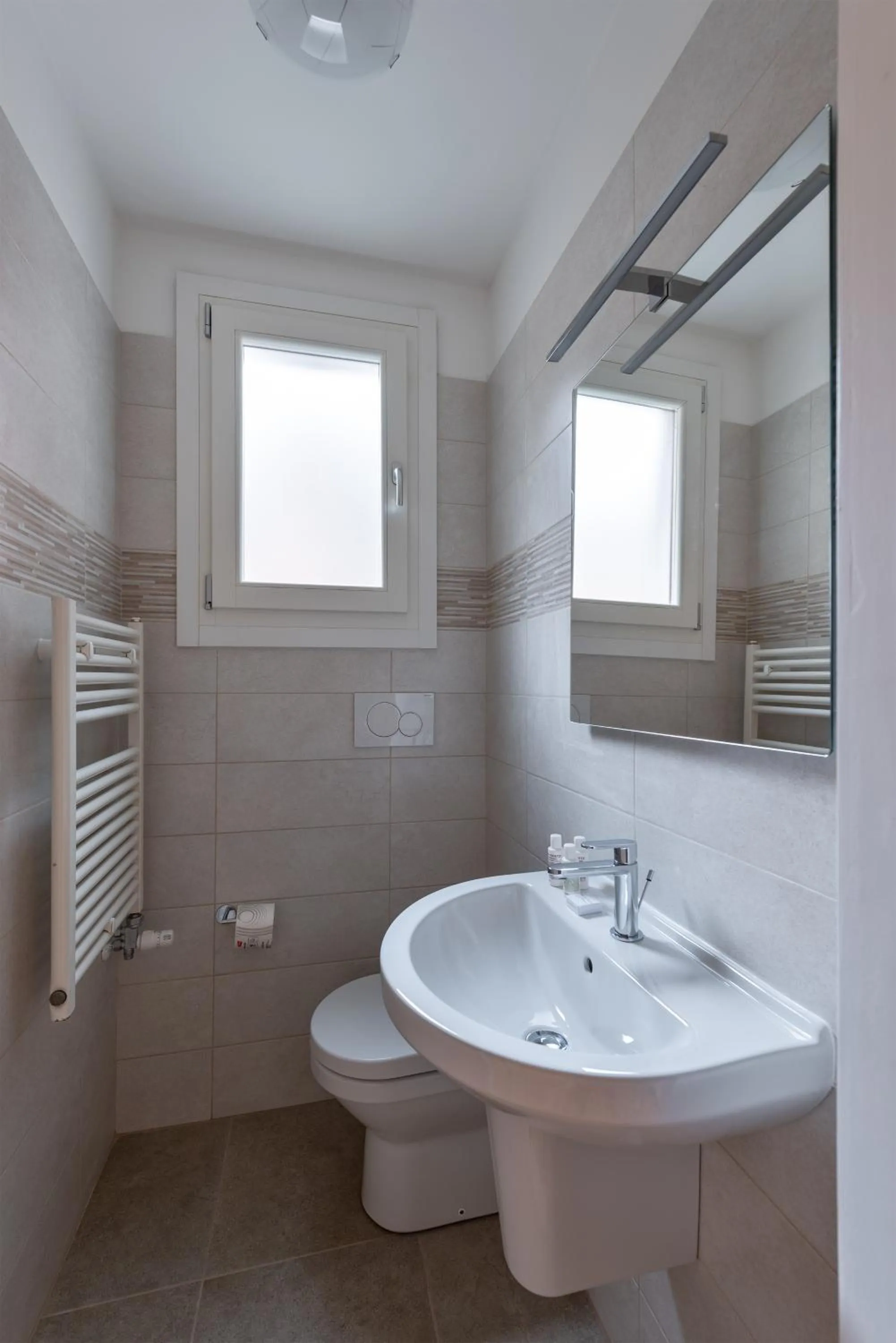 Bathroom in Ad Place Venice