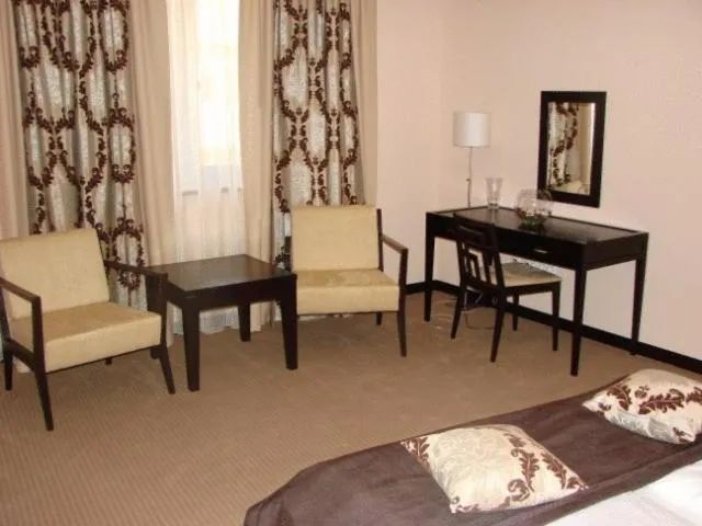 Decorative detail, Bed in Griff Hotel Zalau